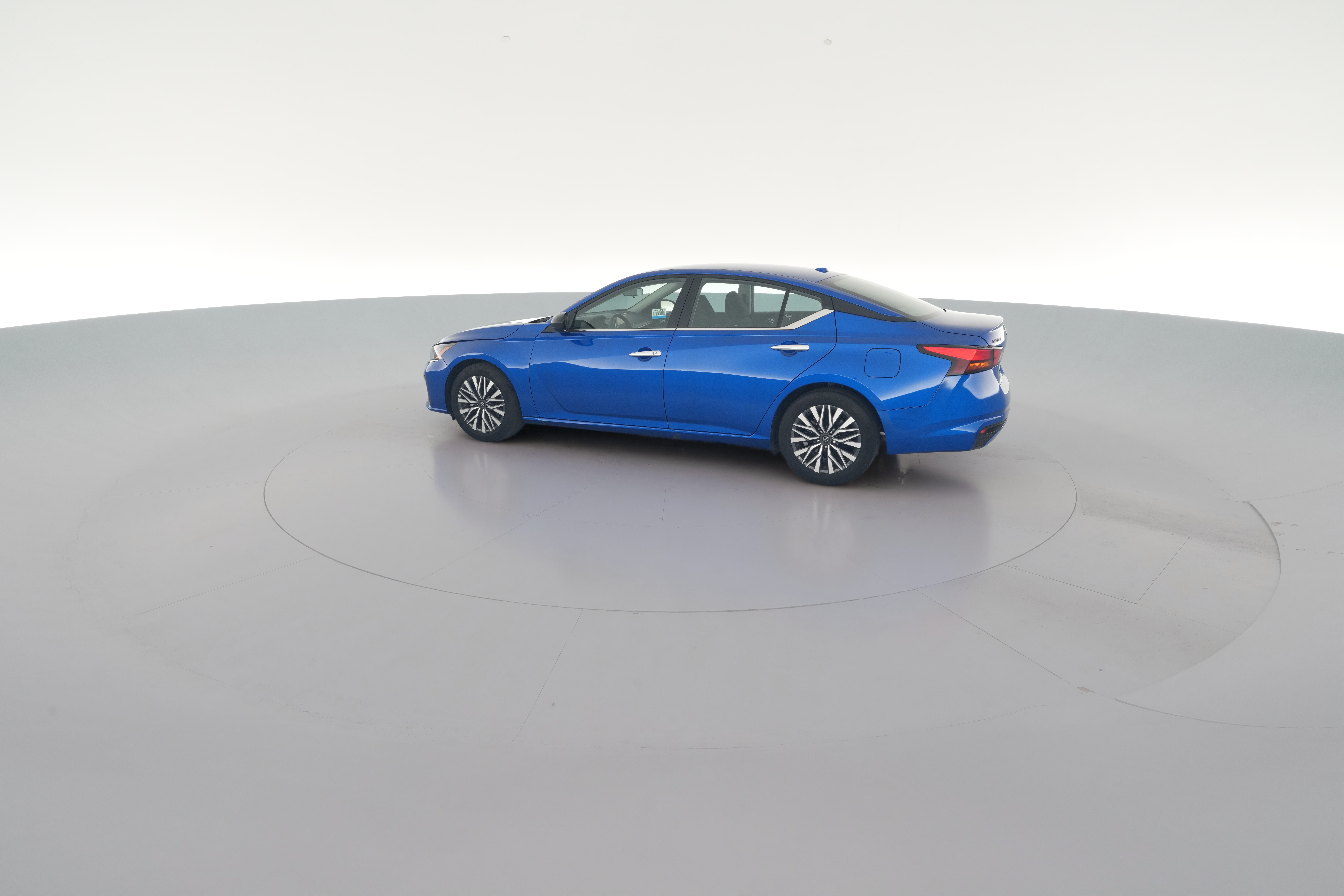 2025 Nissan Altima SV - Photo 25
