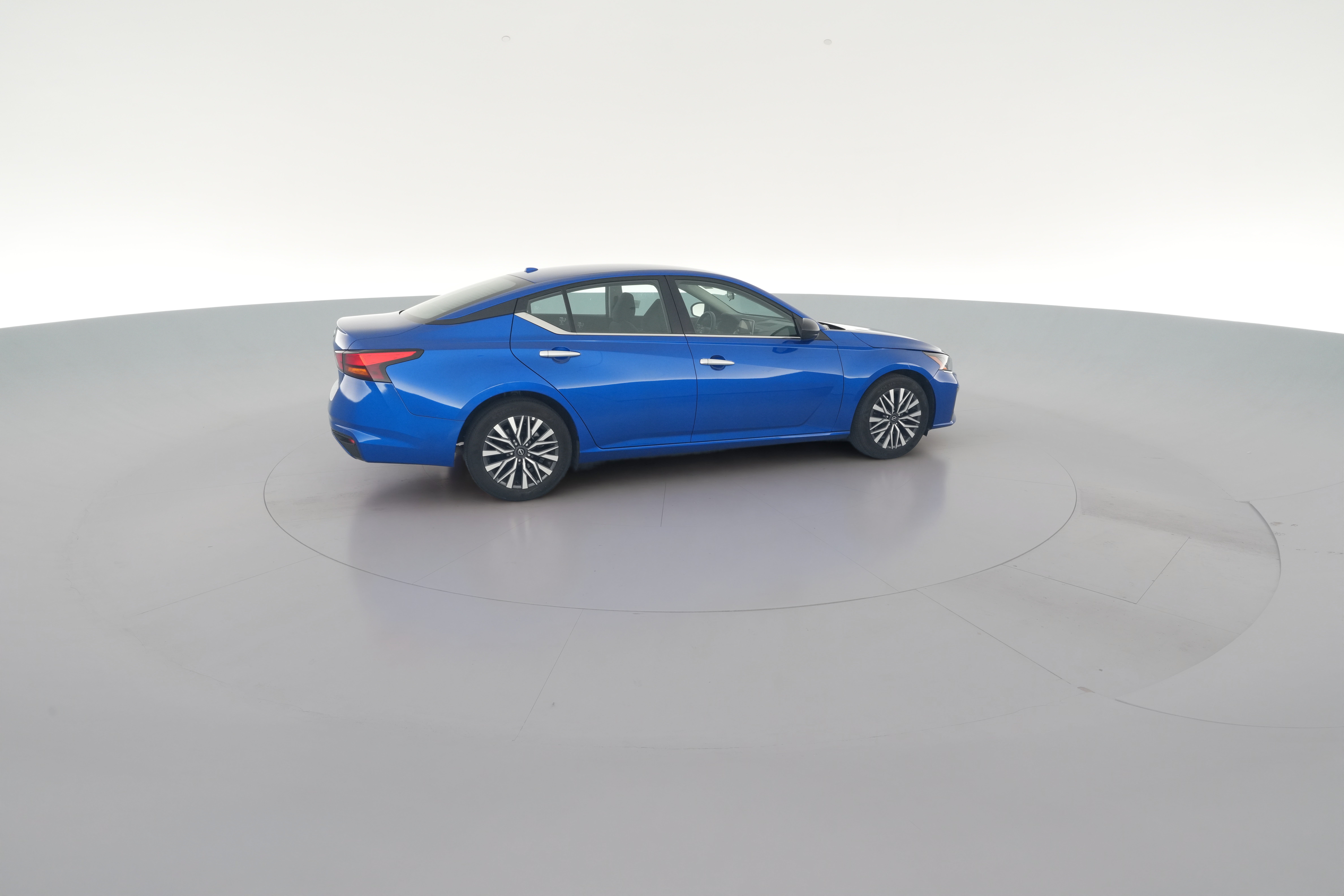 2025 Nissan Altima SV - Photo 31