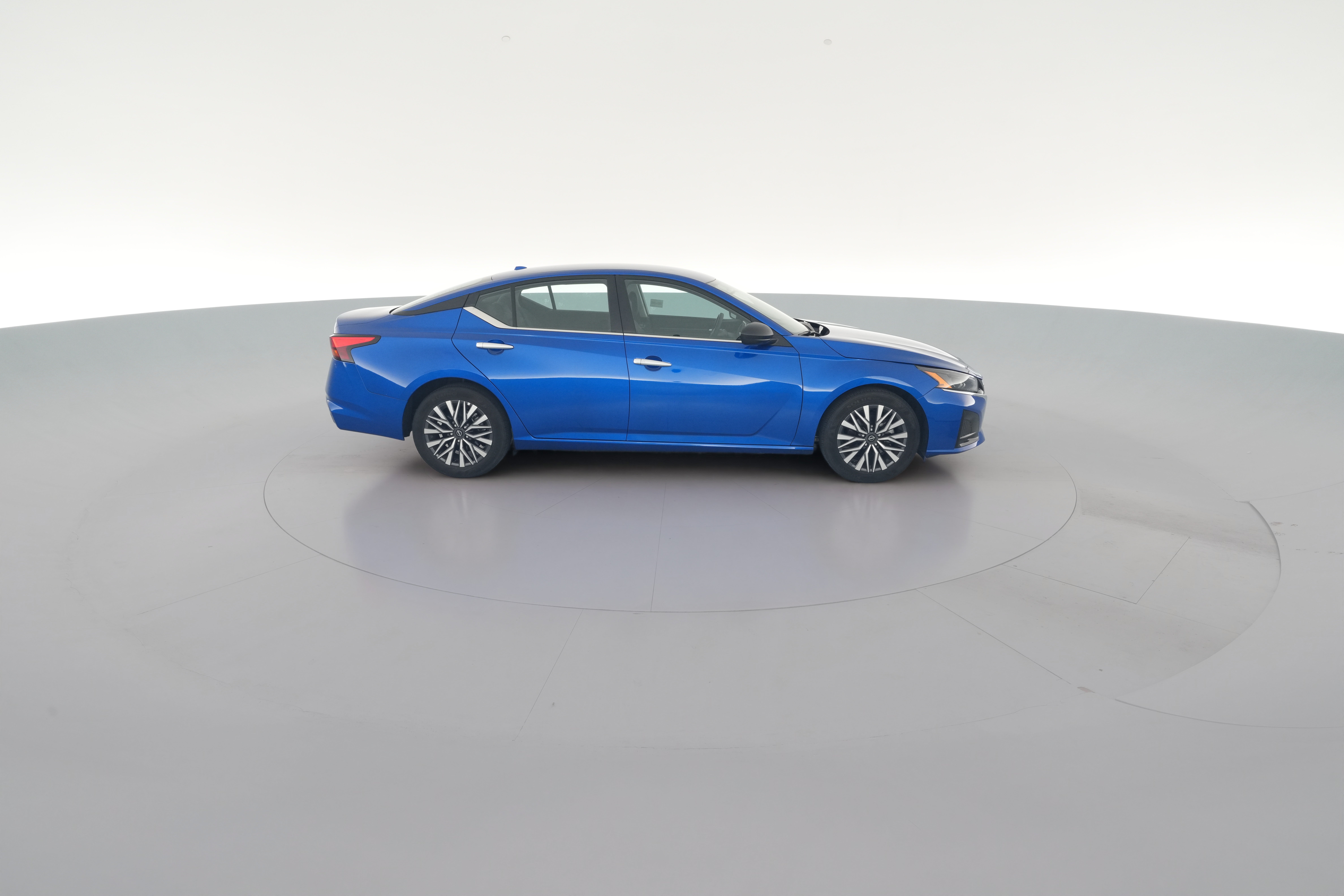 2025 Nissan Altima SV - Photo 32