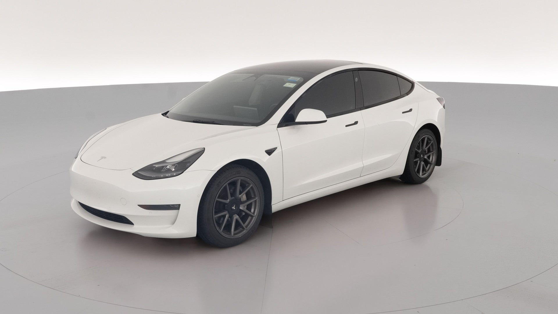 2021 Tesla Model 3 vehicle photo