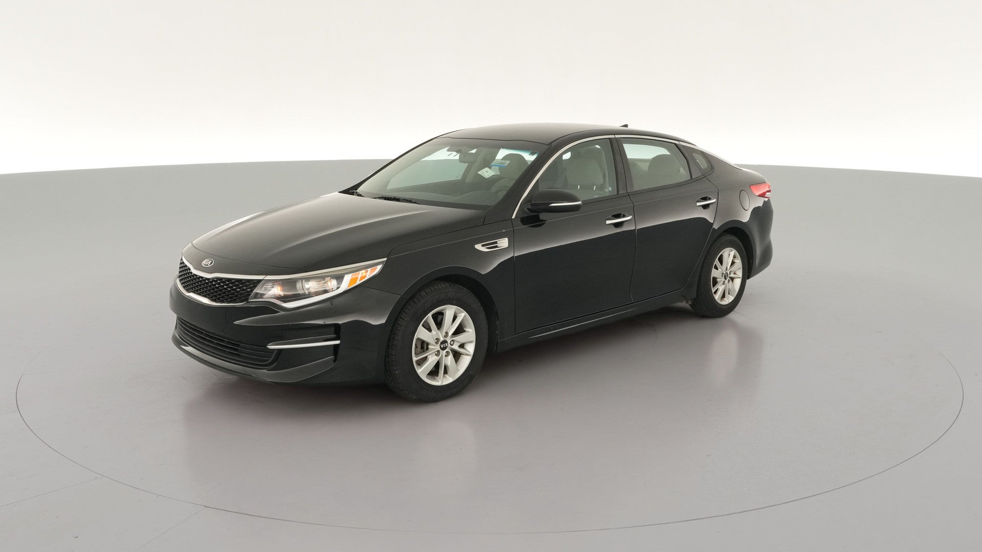 2018 Kia Optima vehicle photo