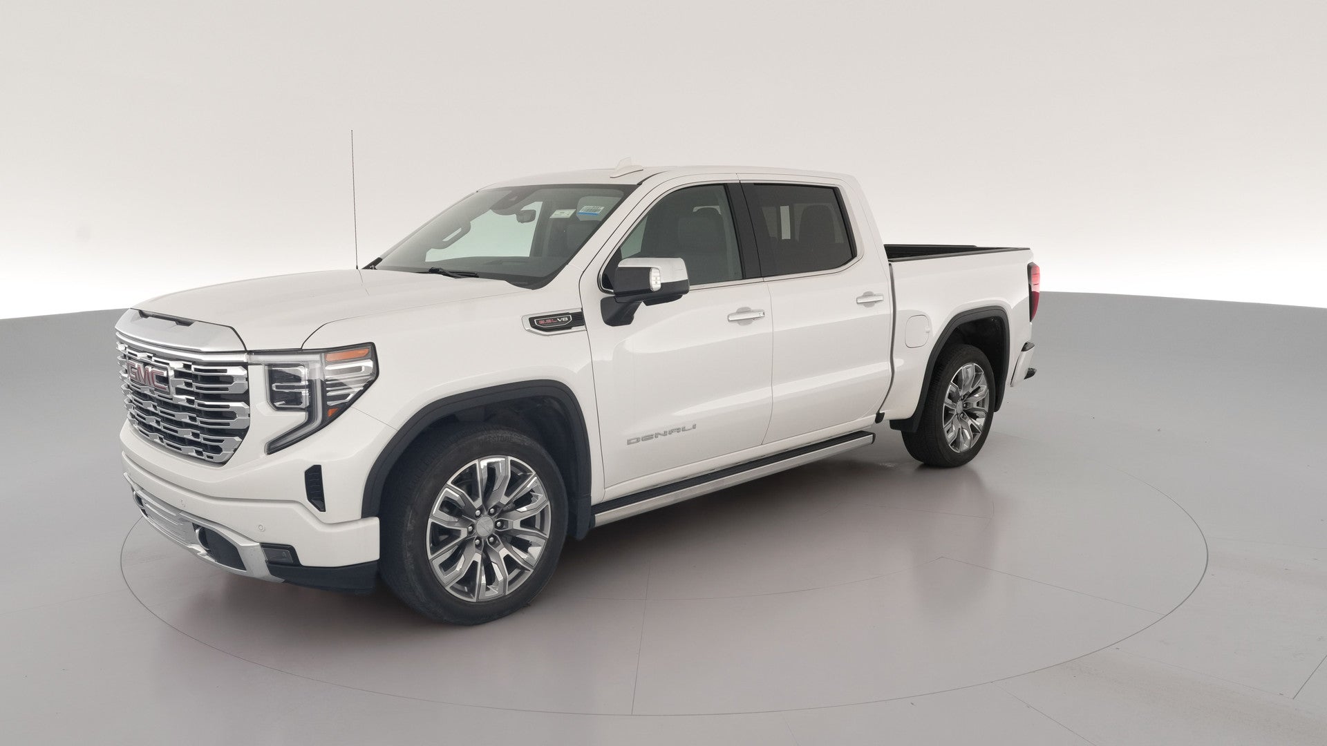 2024 GMC Sierra 1500 Crew Cab vehicle photo