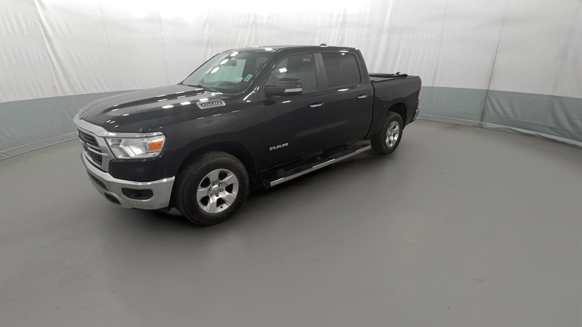 2019 Ram 1500 Crew Cab vehicle photo
