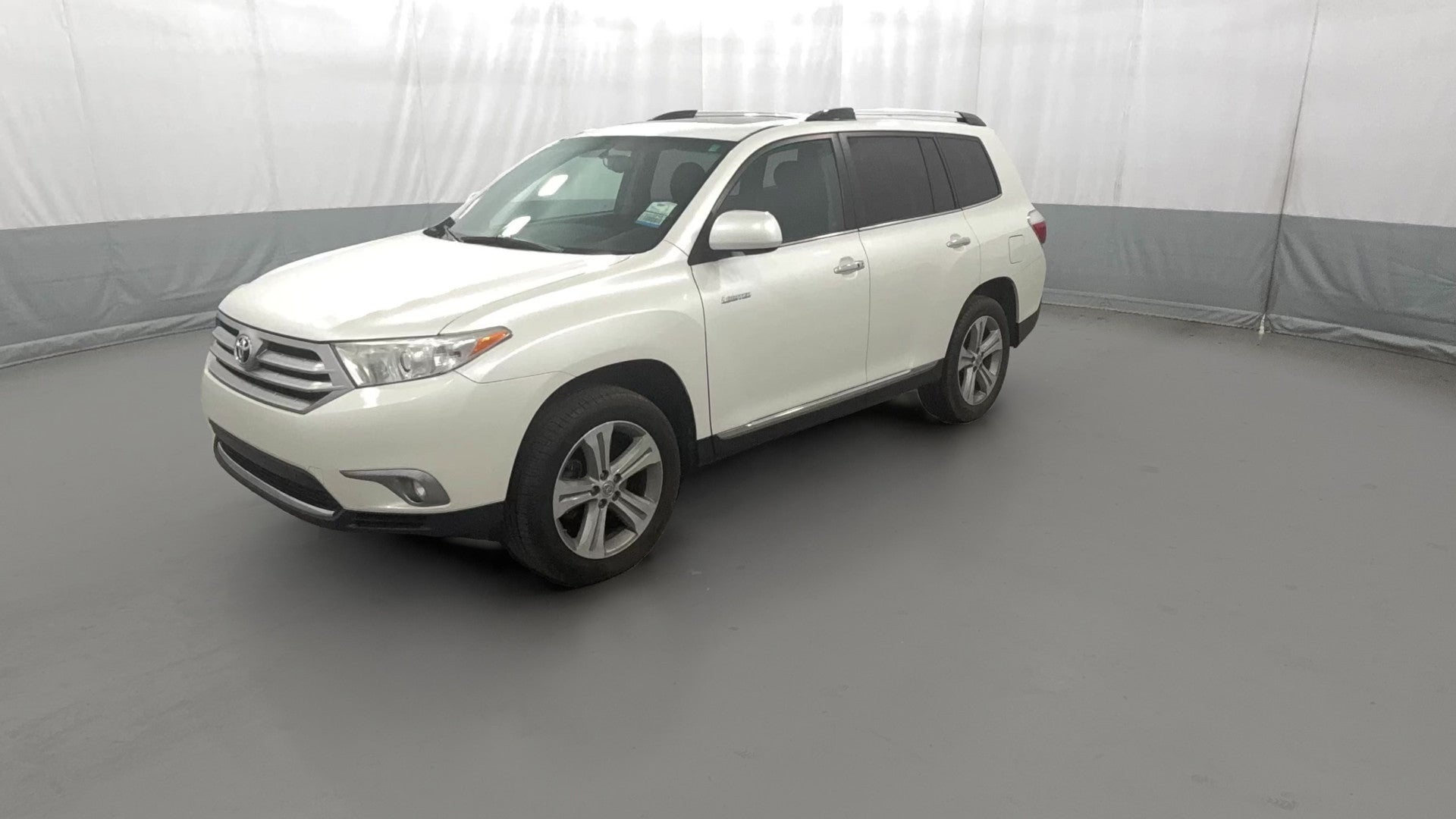 2013 Toyota Highlander vehicle photo