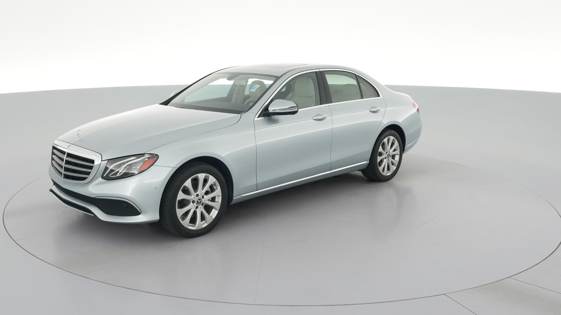 2018 Mercedes-Benz E-Class vehicle photo