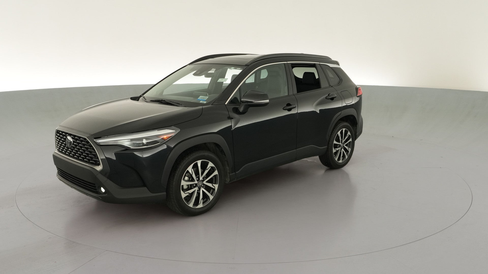 2022 Toyota Corolla Cross vehicle photo