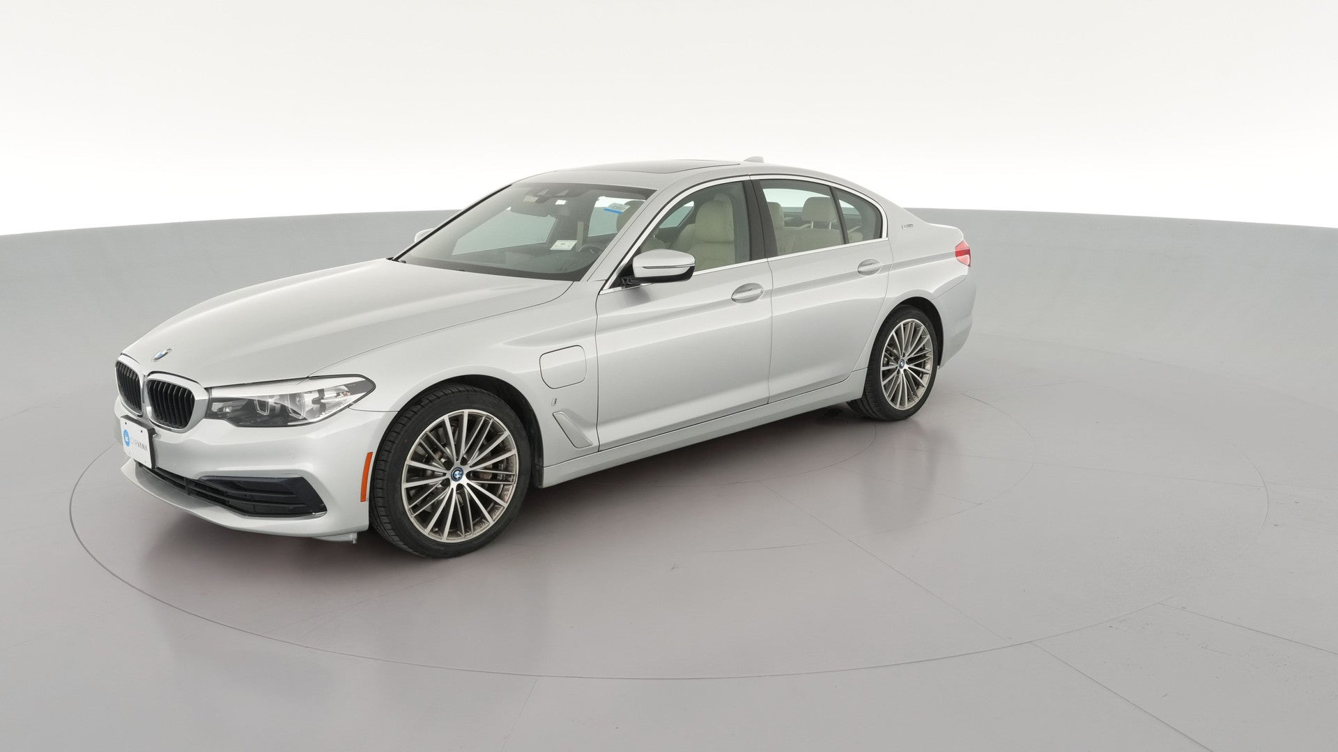 2019 BMW 5 Series vehicle photo