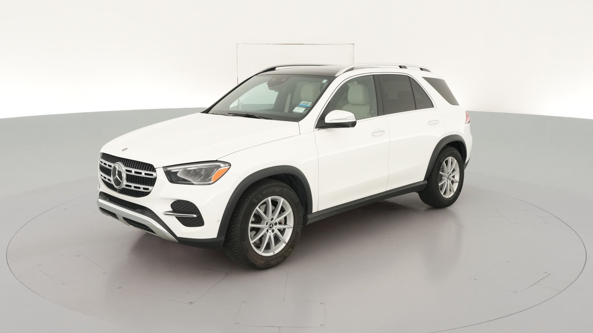 2025 Mercedes-Benz GLE vehicle photo