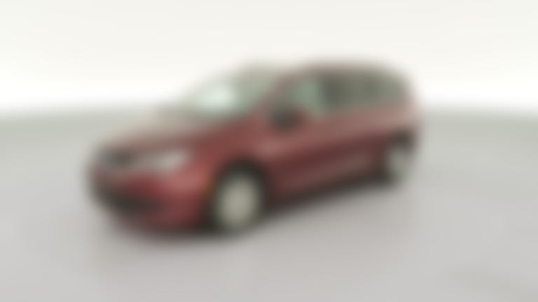 2021 Chrysler Voyager vehicle photo