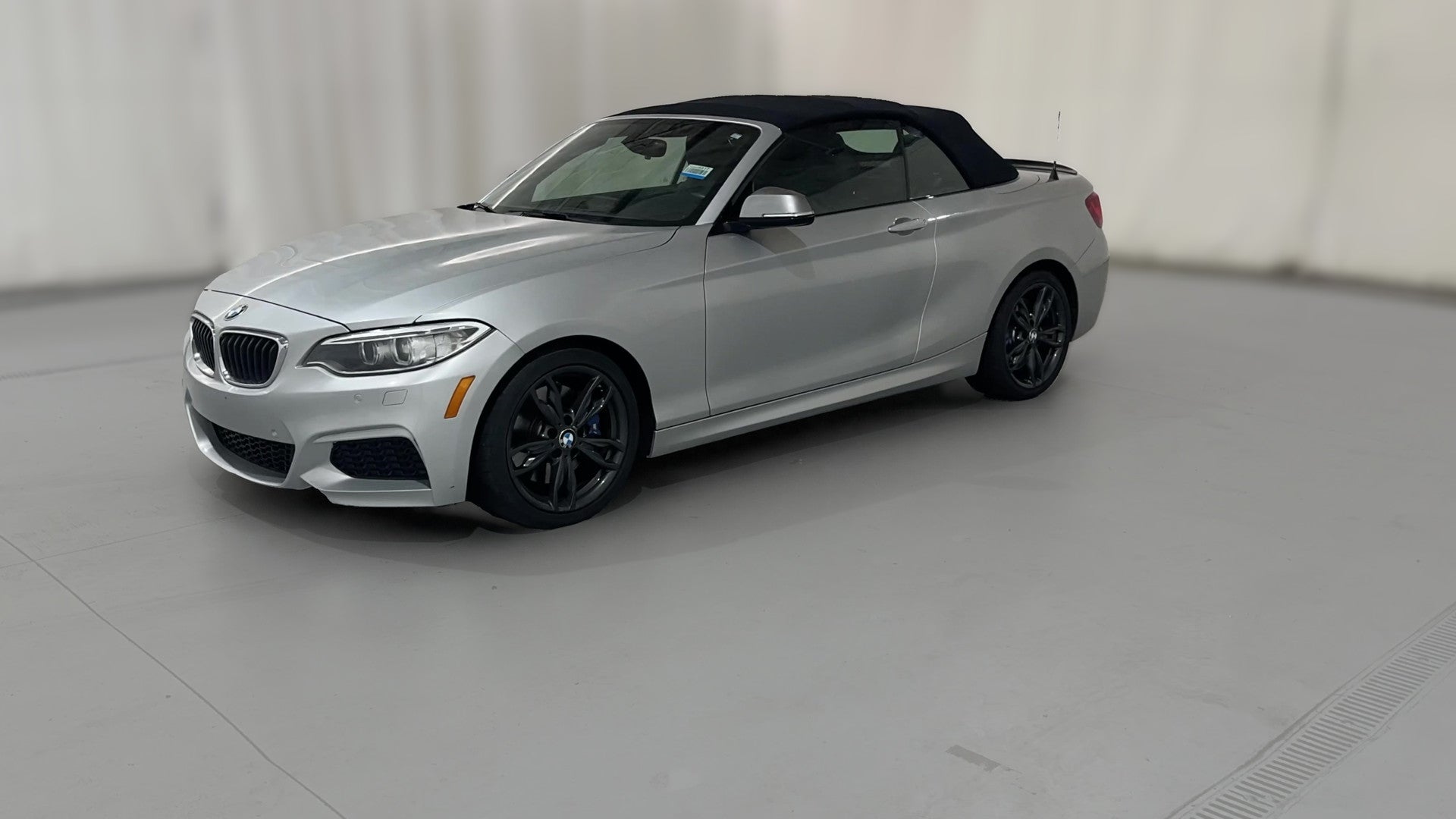 2017 BMW 2 Series vehicle photo