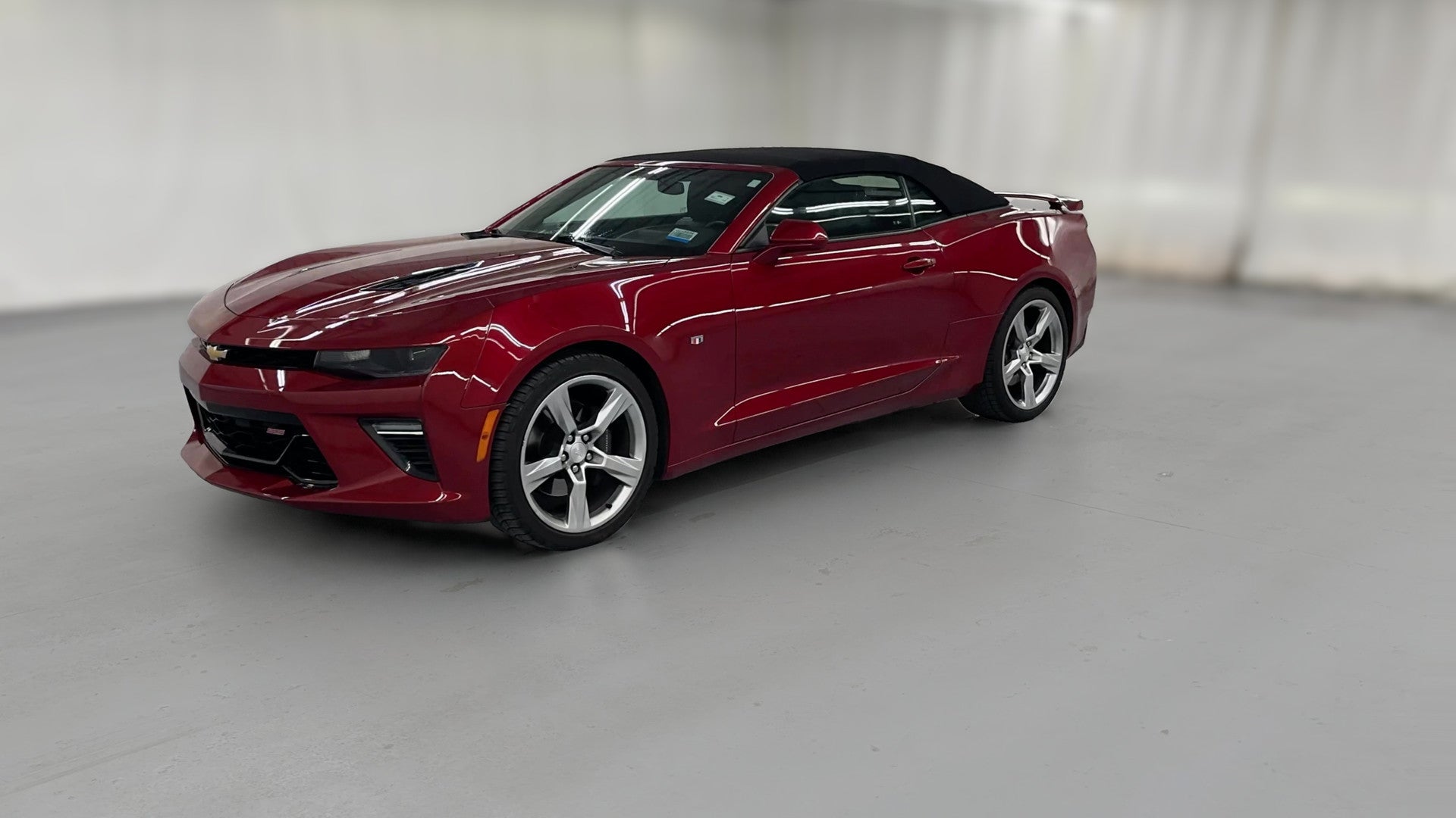 2016 Chevrolet Camaro vehicle photo