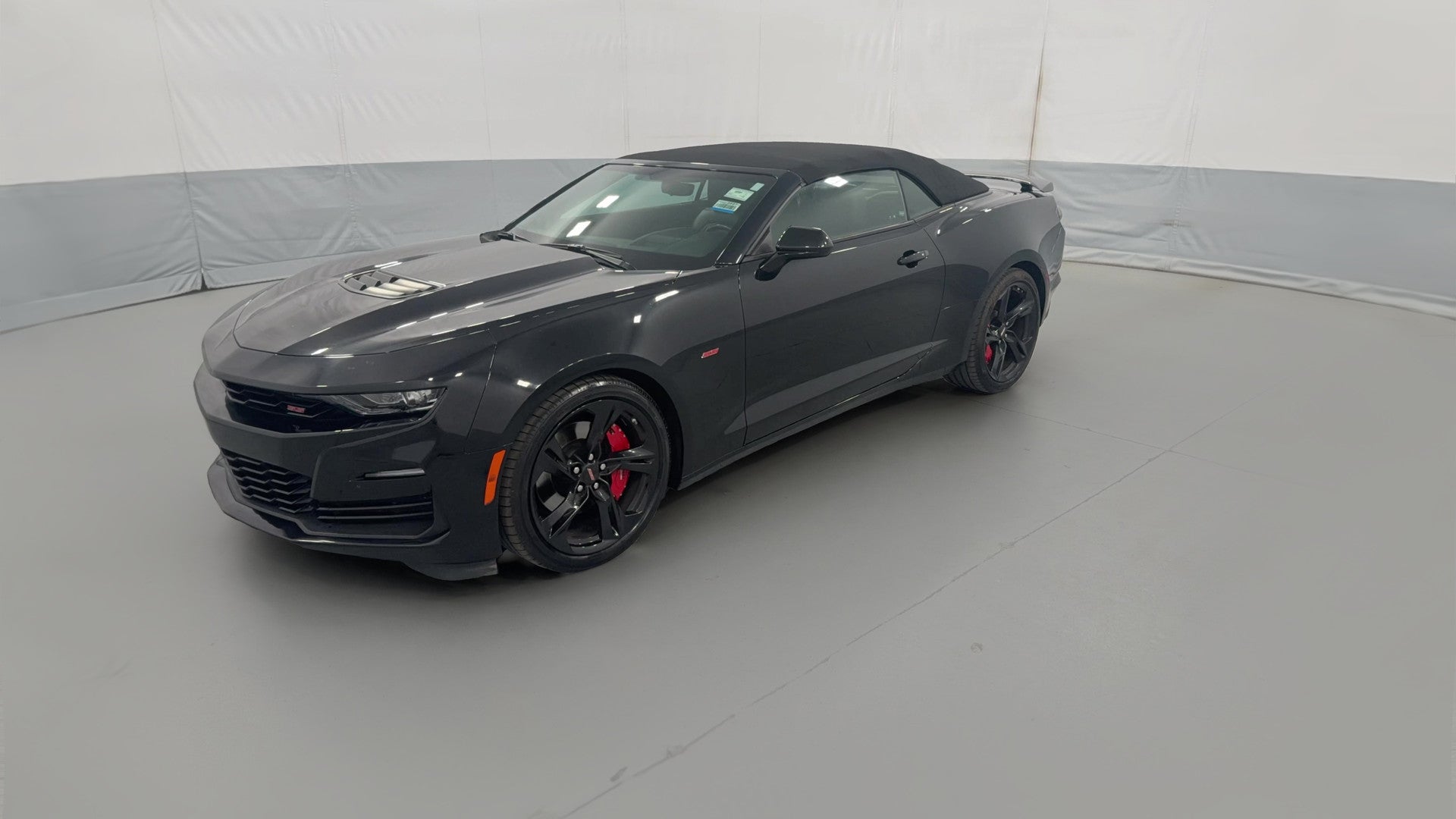 2020 Chevrolet Camaro vehicle photo