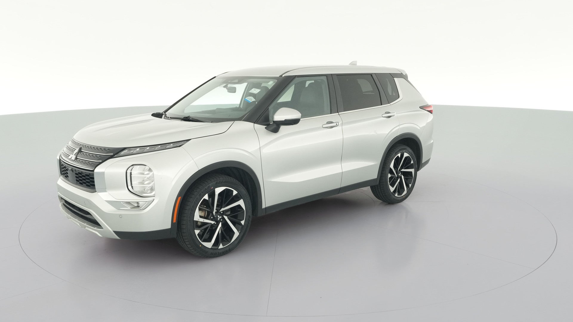 2024 Mitsubishi Outlander vehicle photo