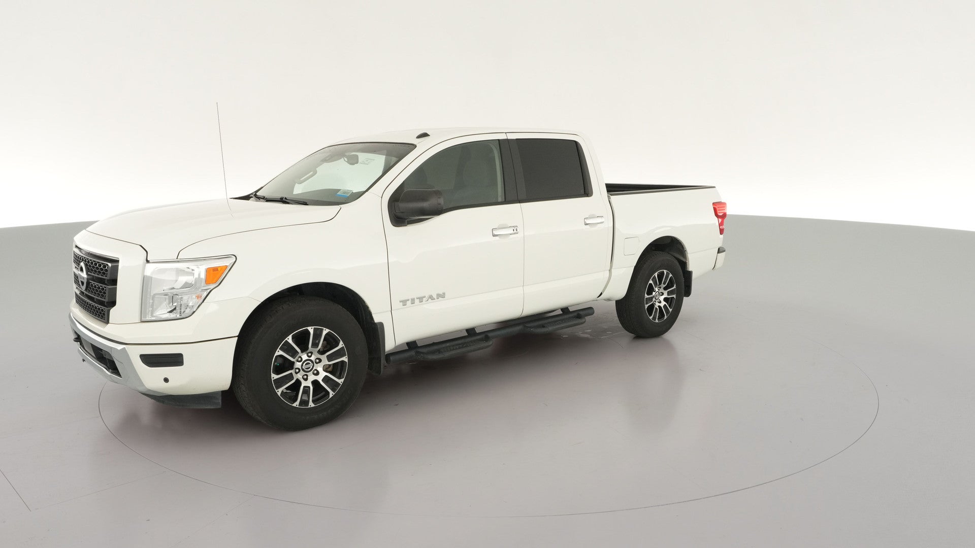 2021 Nissan Titan Crew Cab vehicle photo