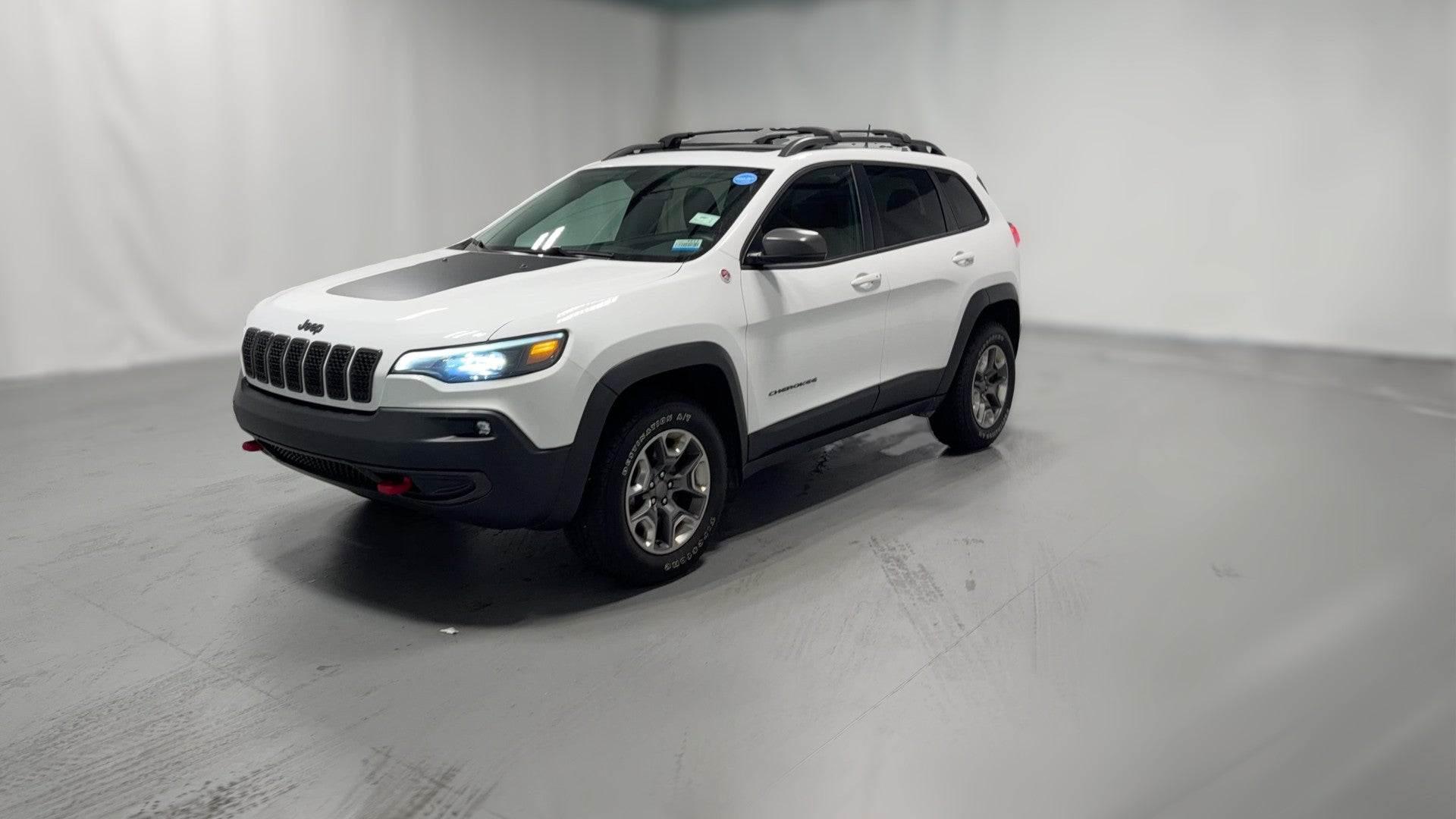 2019 Jeep Cherokee vehicle photo
