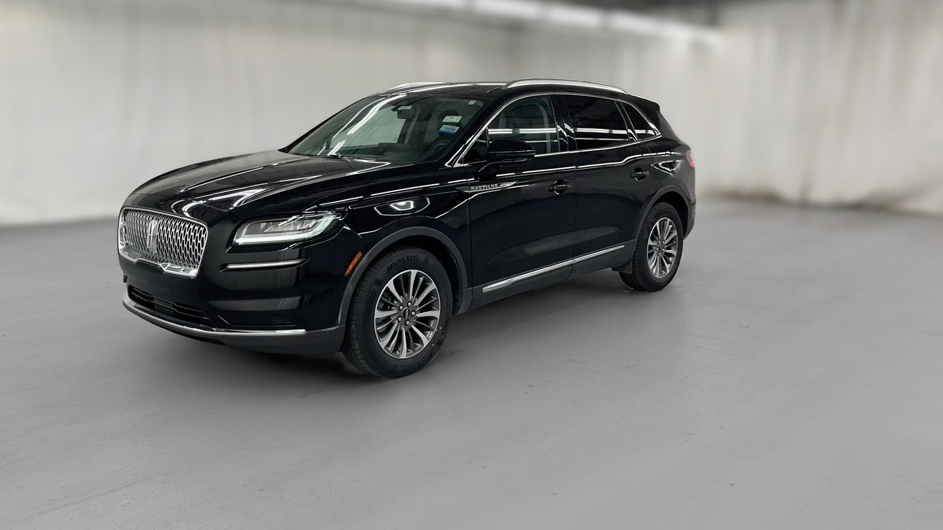 2023 Lincoln Nautilus vehicle photo
