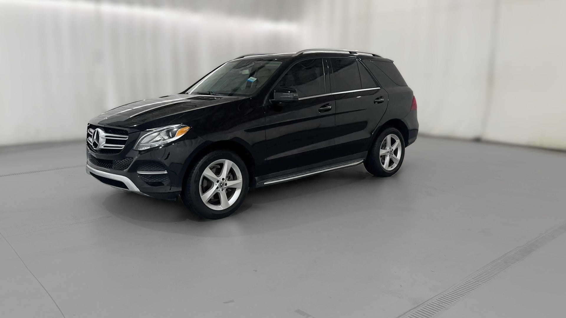 2018 Mercedes-Benz GLE vehicle photo