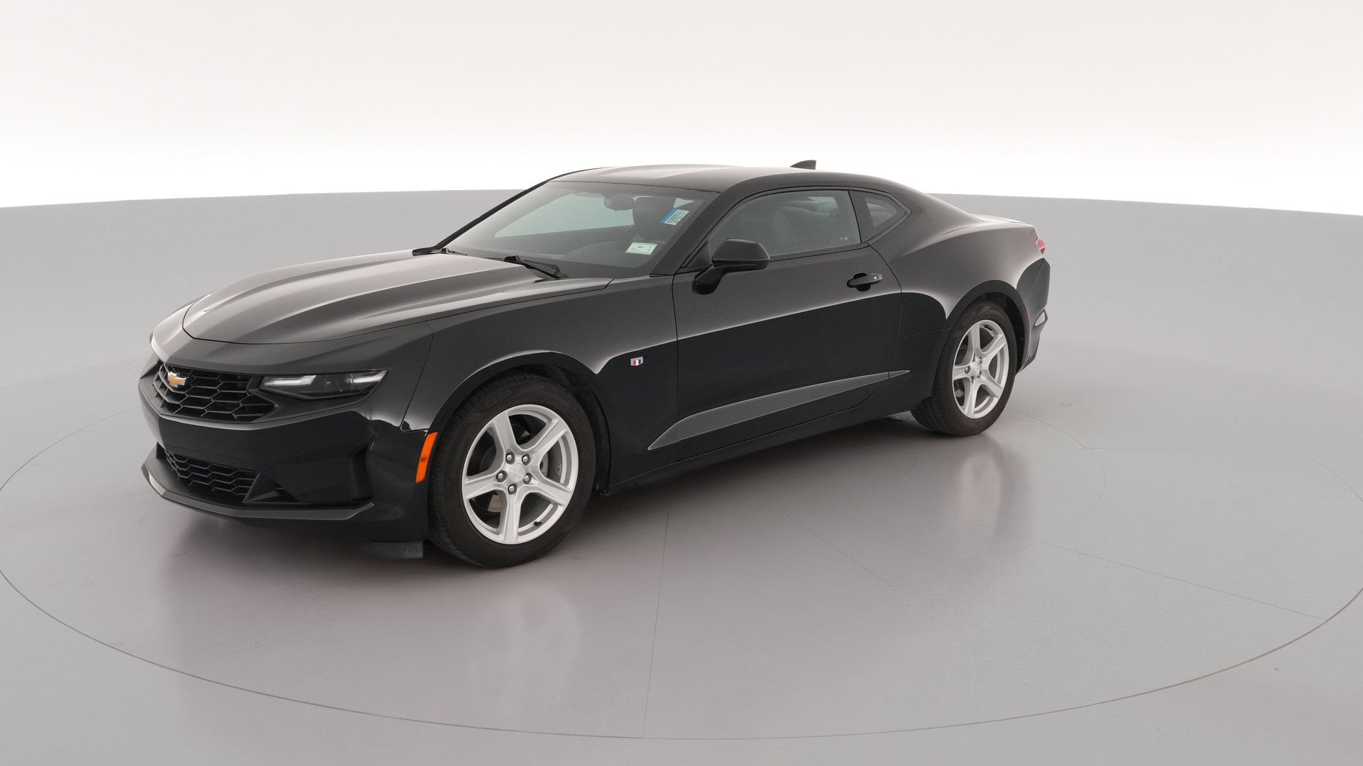 2021 Chevrolet Camaro vehicle photo
