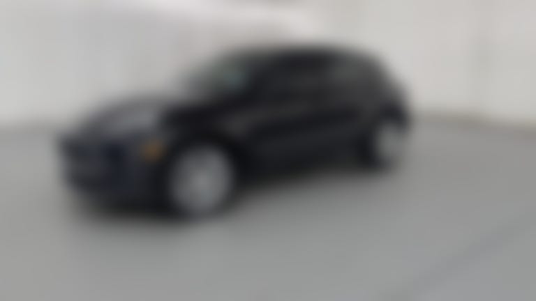 2019 Porsche Macan vehicle photo