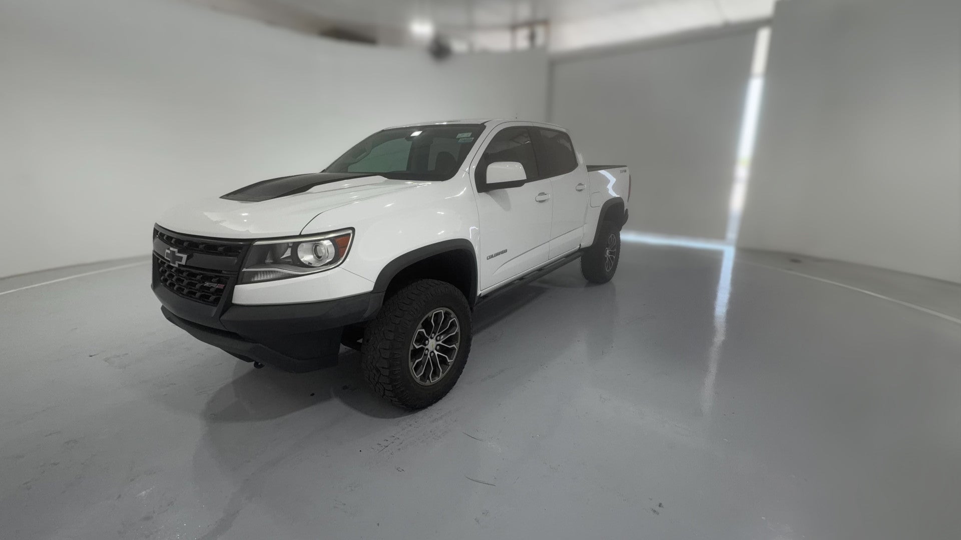 2020 Chevrolet Colorado Crew Cab vehicle photo