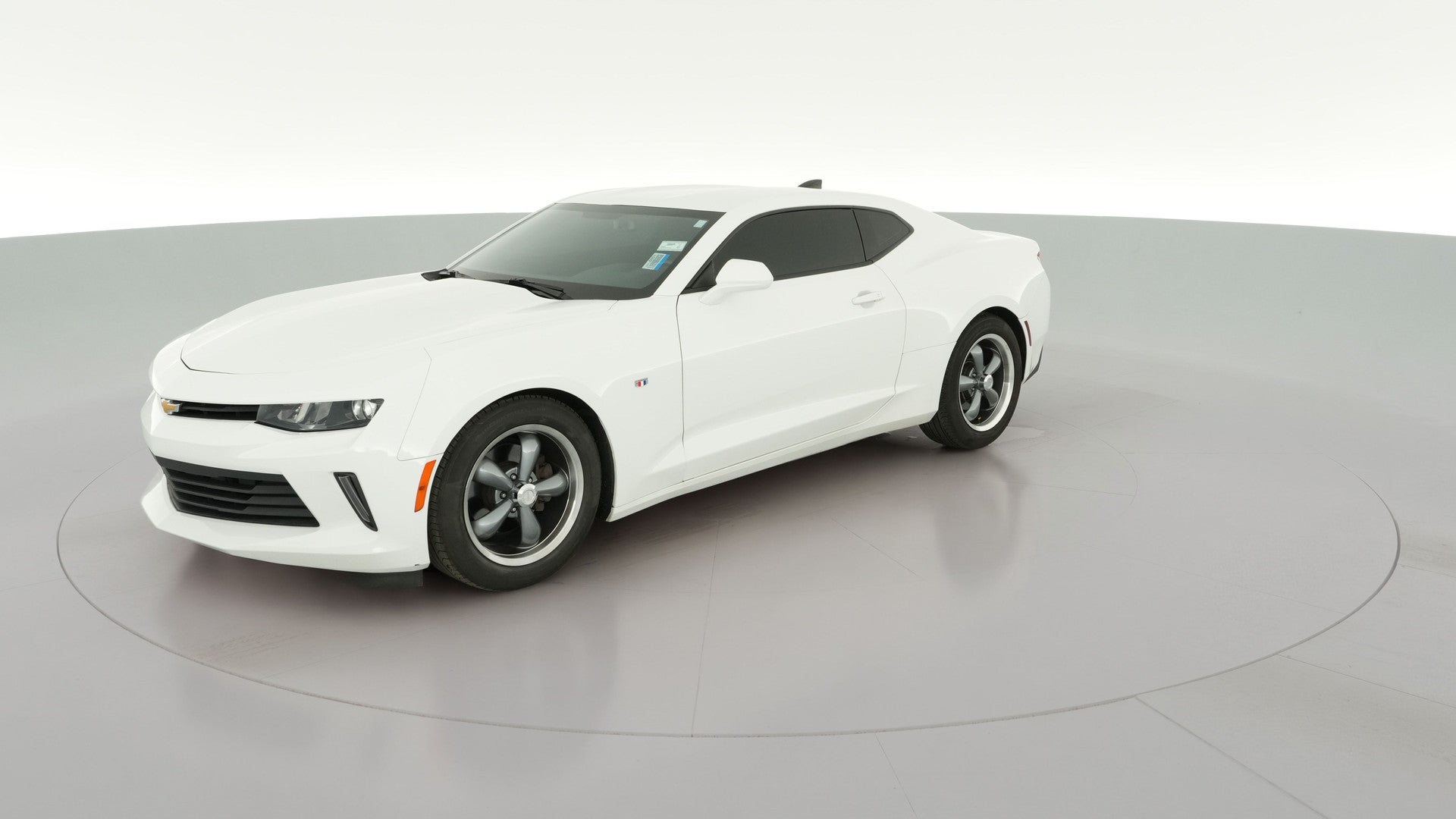 2018 Chevrolet Camaro vehicle photo