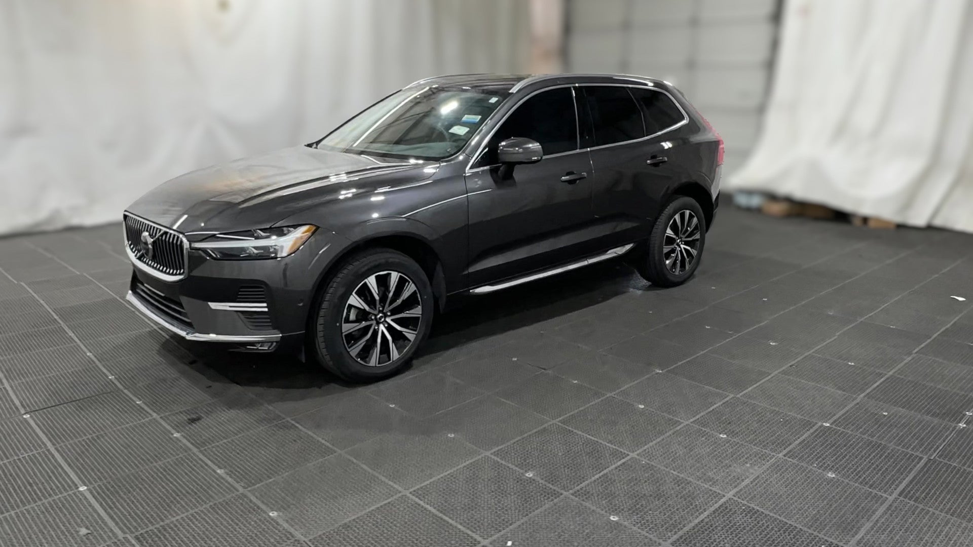 2023 Volvo XC60 vehicle photo