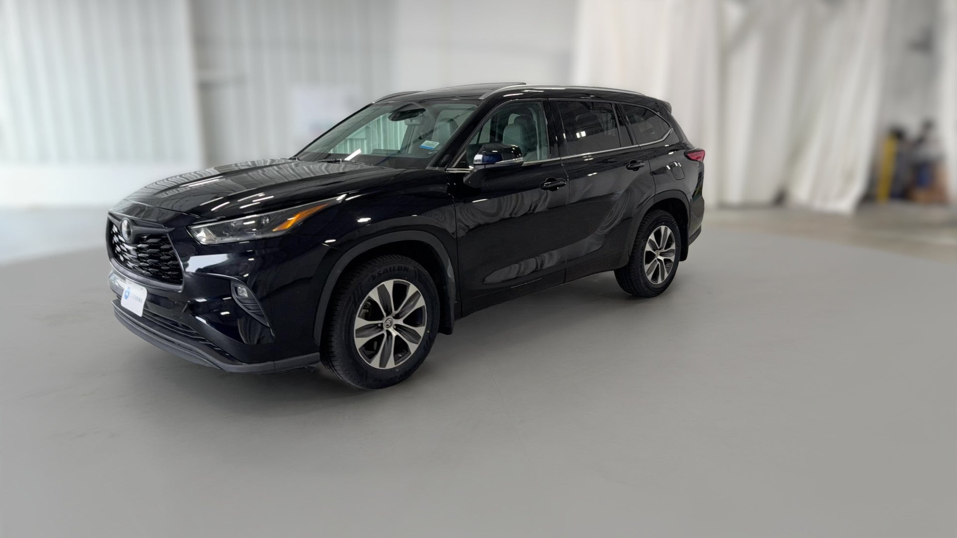2021 Toyota Highlander vehicle photo