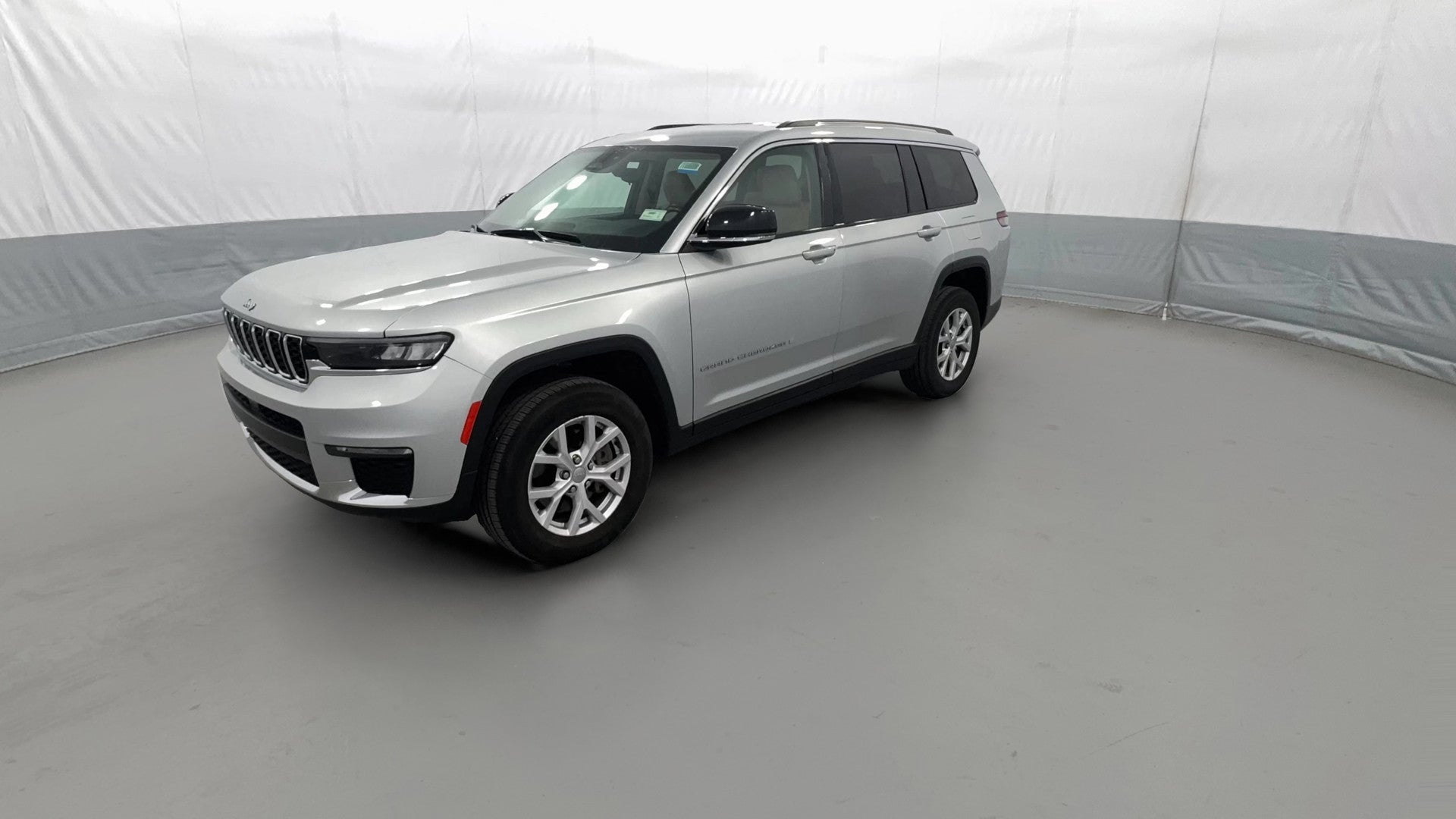 2021 Jeep Grand Cherokee L vehicle photo
