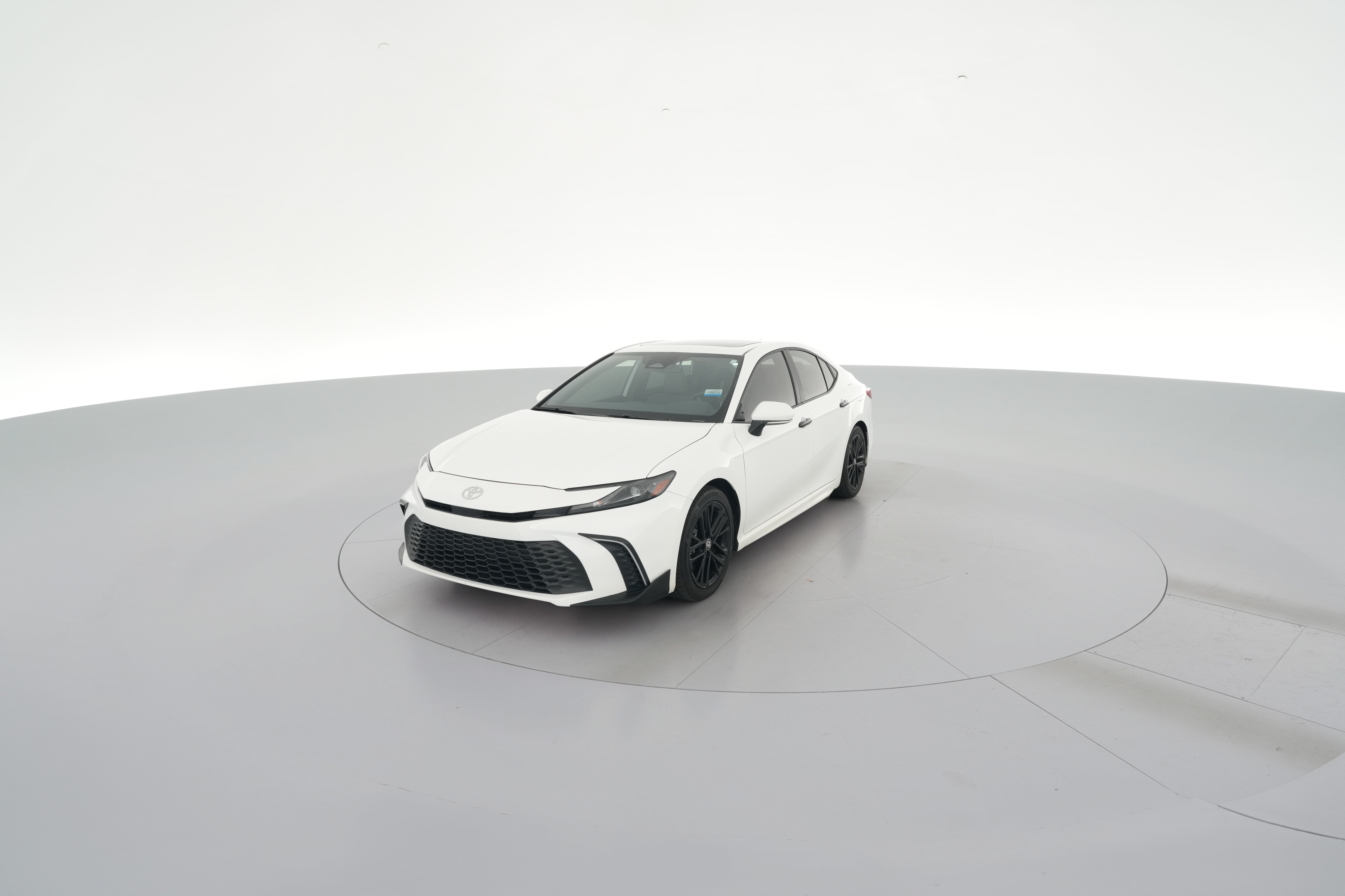 2025 Toyota Camry SE - Photo 22