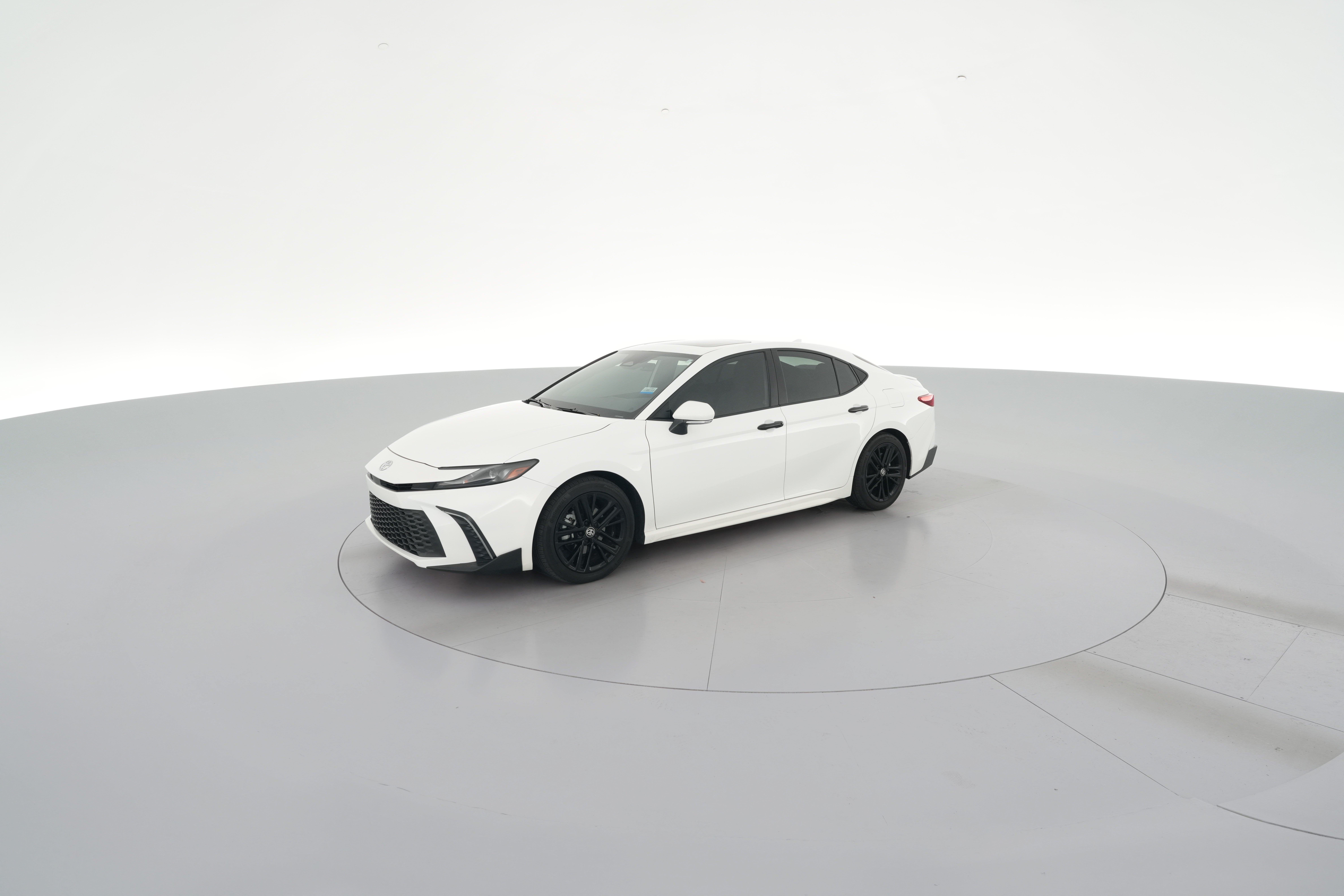2025 Toyota Camry SE - Photo 23