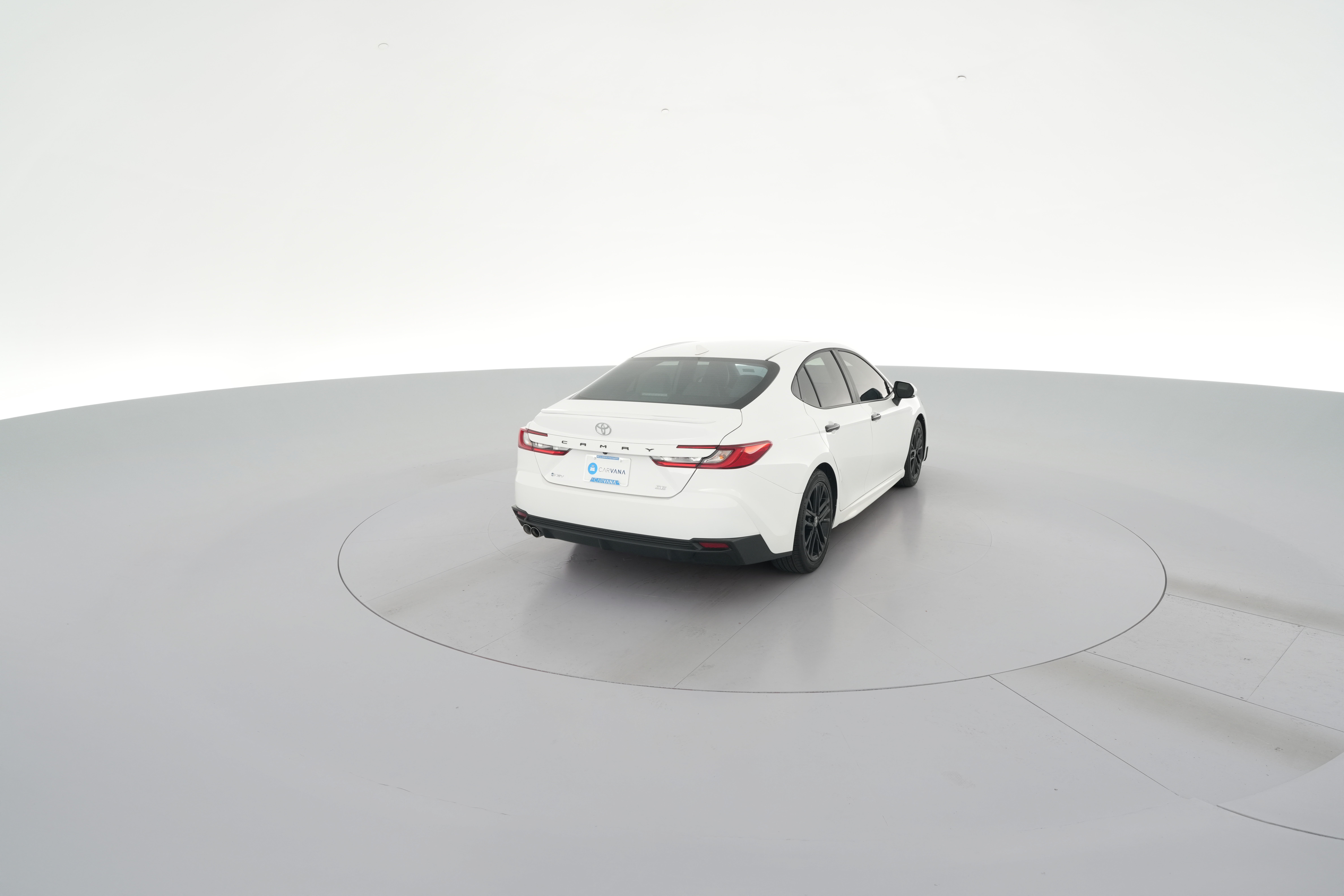 2025 Toyota Camry SE - Photo 30