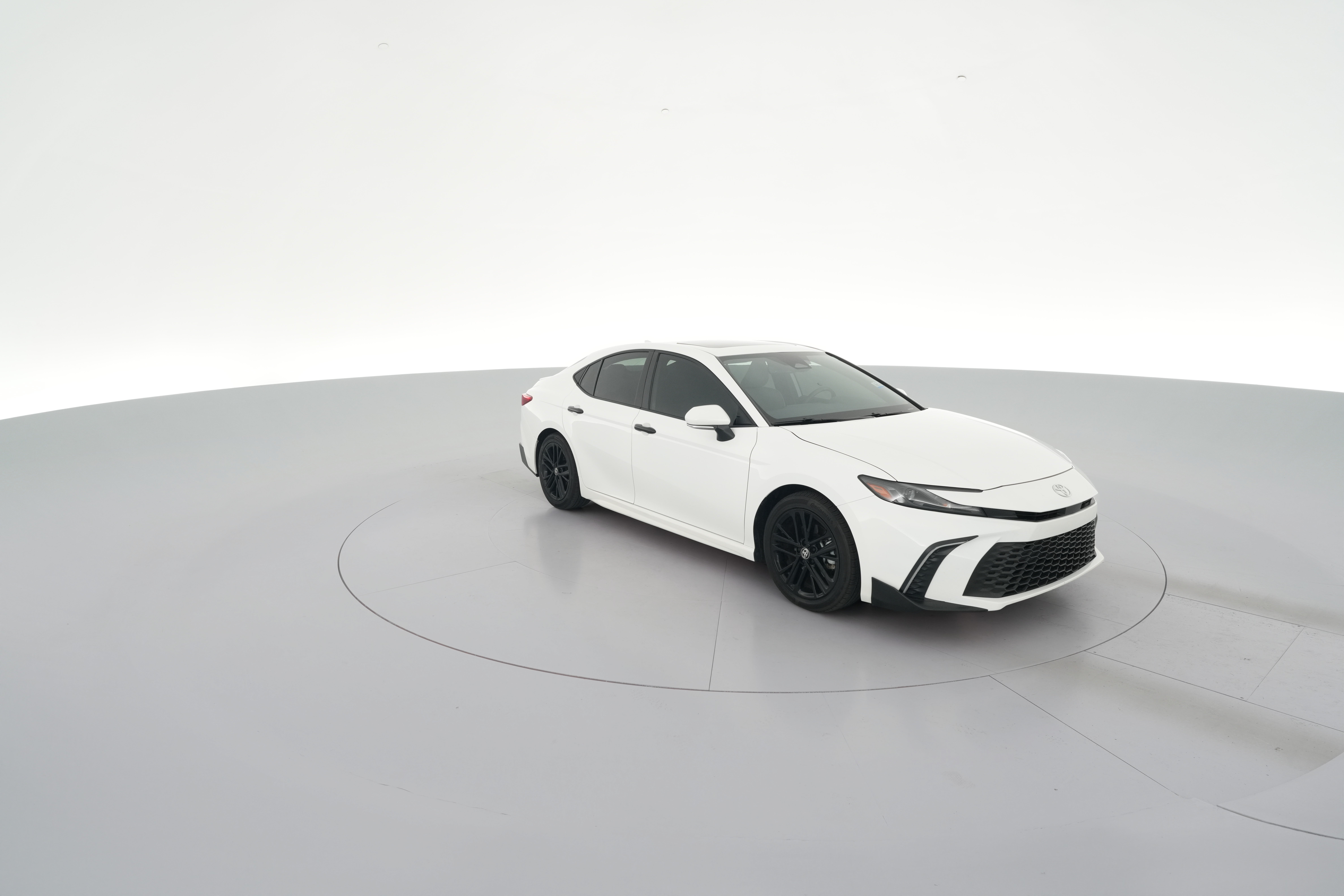 2025 Toyota Camry SE - Photo 35
