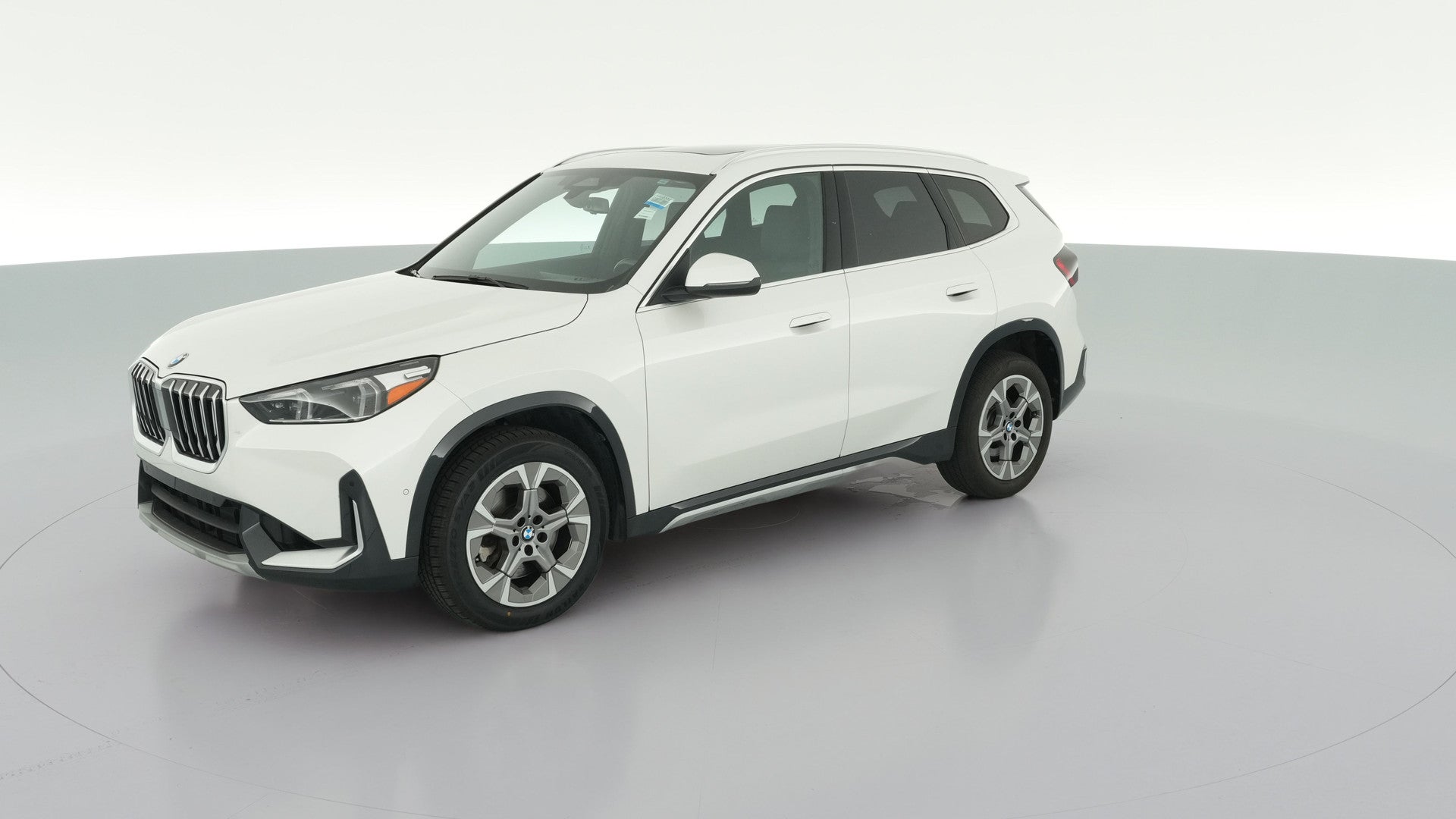 2025 BMW X1 vehicle photo