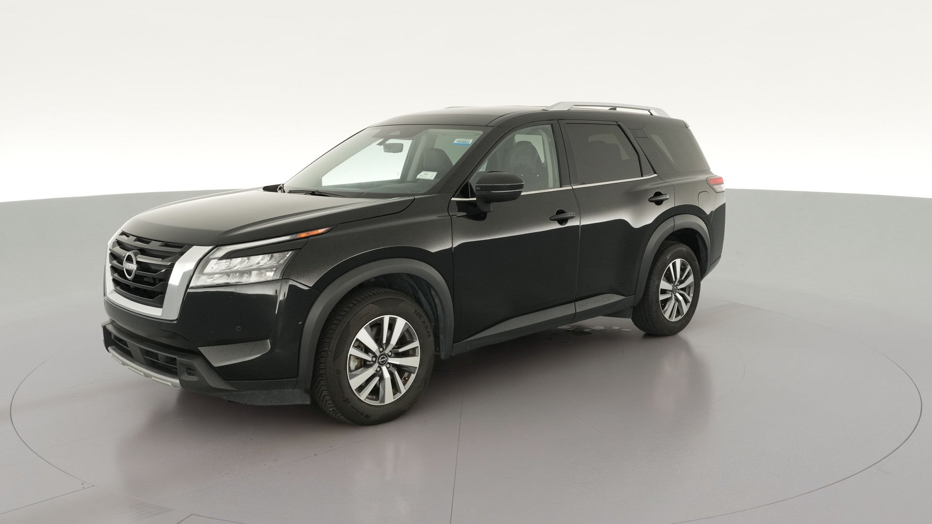 2025 Nissan Pathfinder vehicle photo
