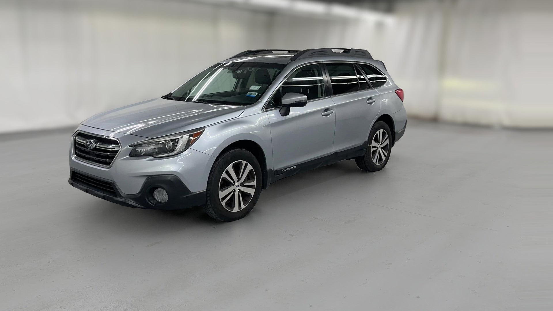 2018 Subaru Outback vehicle photo