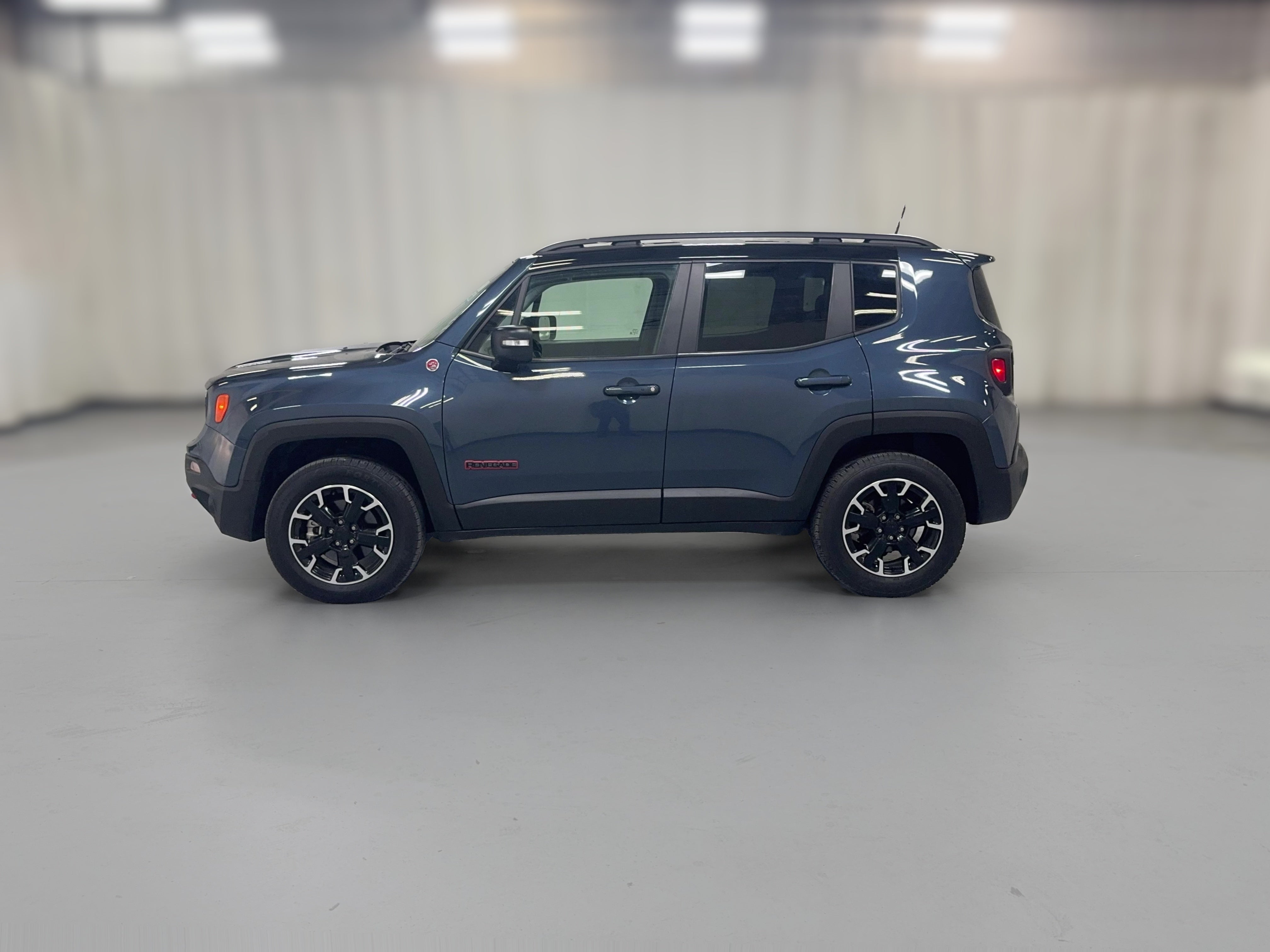 2023 Jeep Renegade Trailhawk - Photo 24