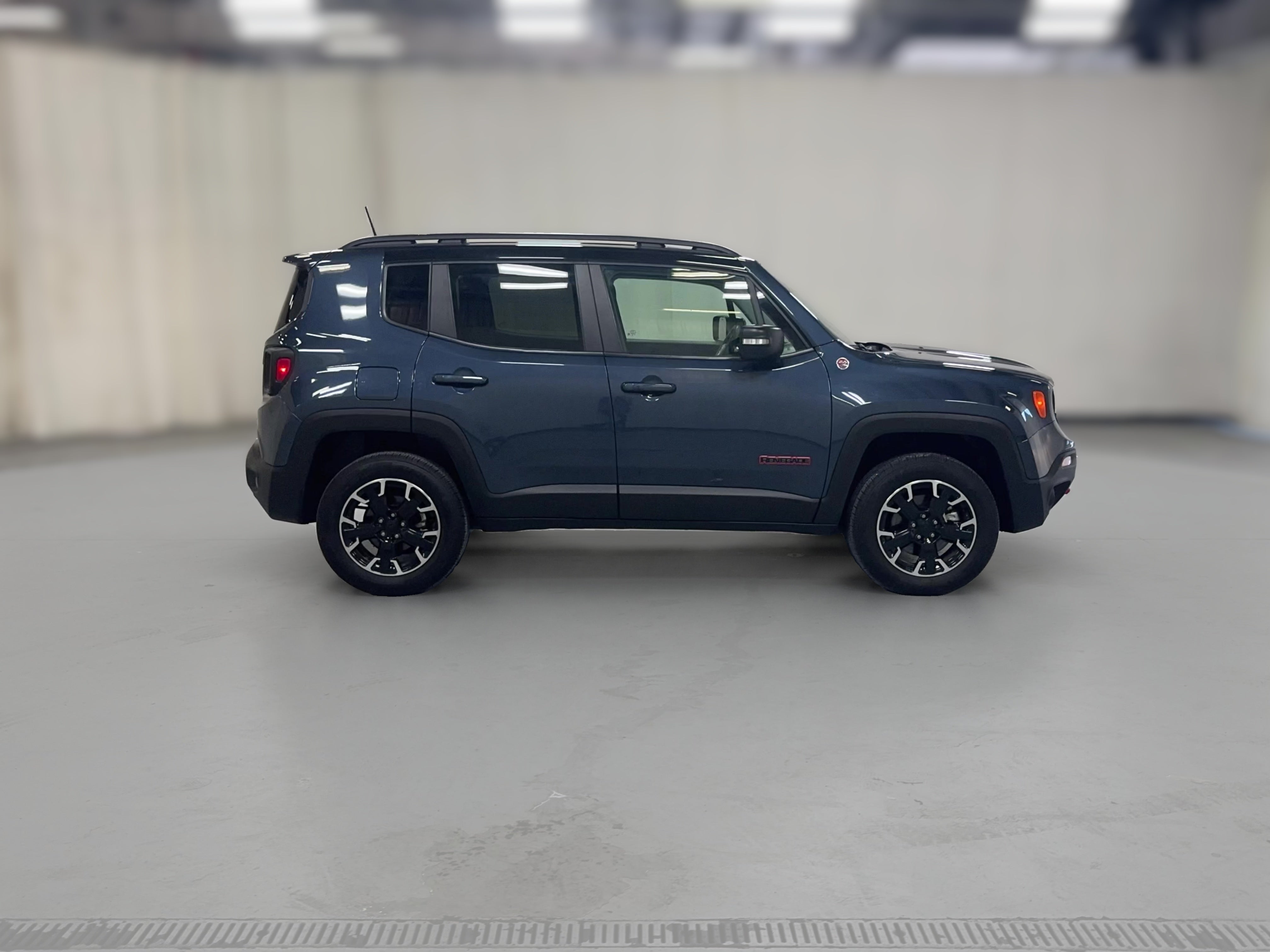 2023 Jeep Renegade Trailhawk - Photo 32