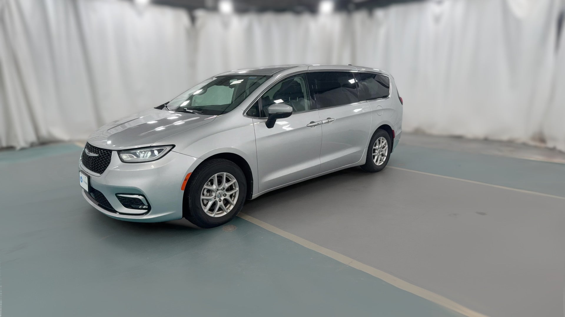 2023 Chrysler Pacifica vehicle photo