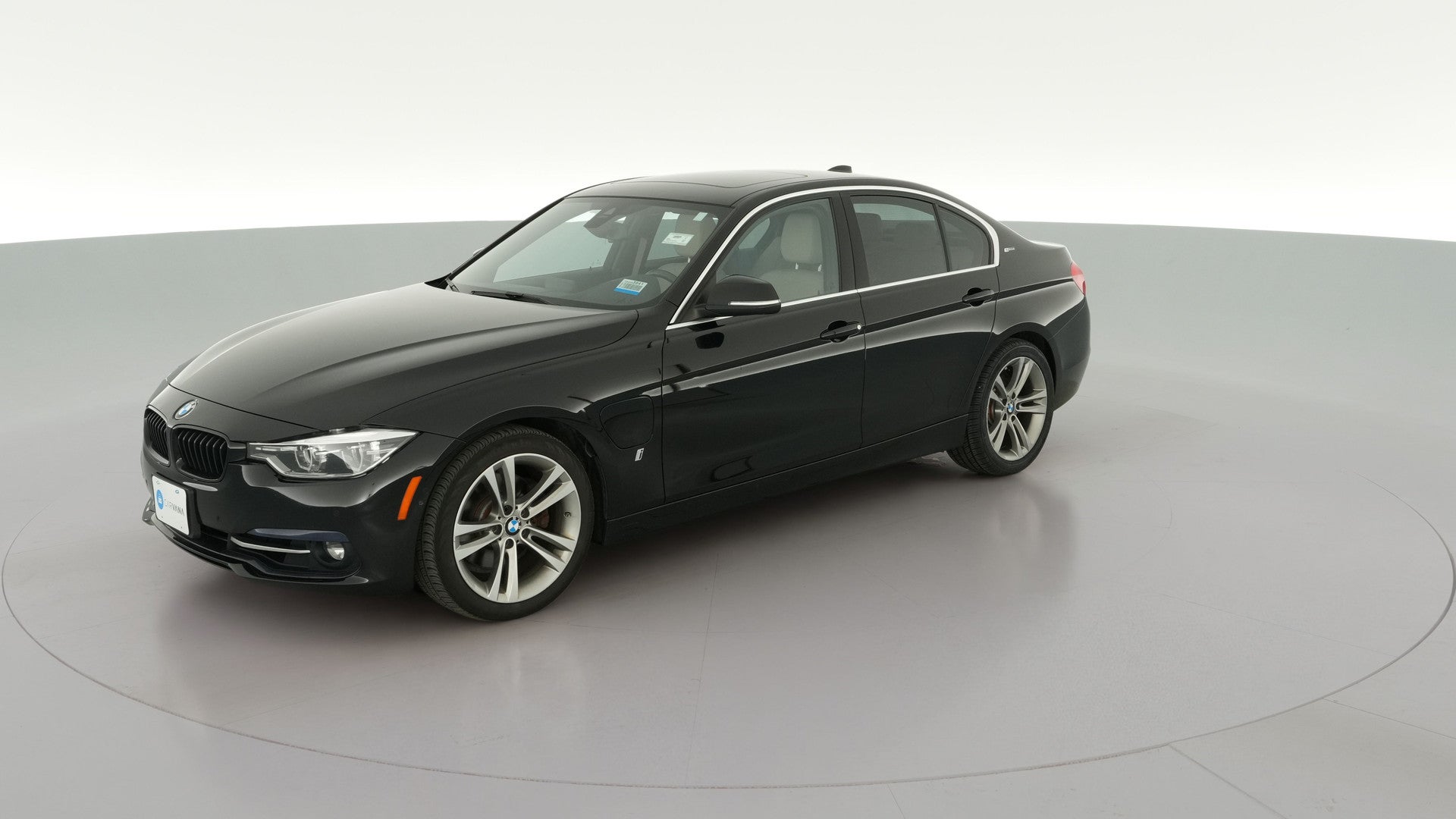 2017 BMW 3 Series vehicle photo