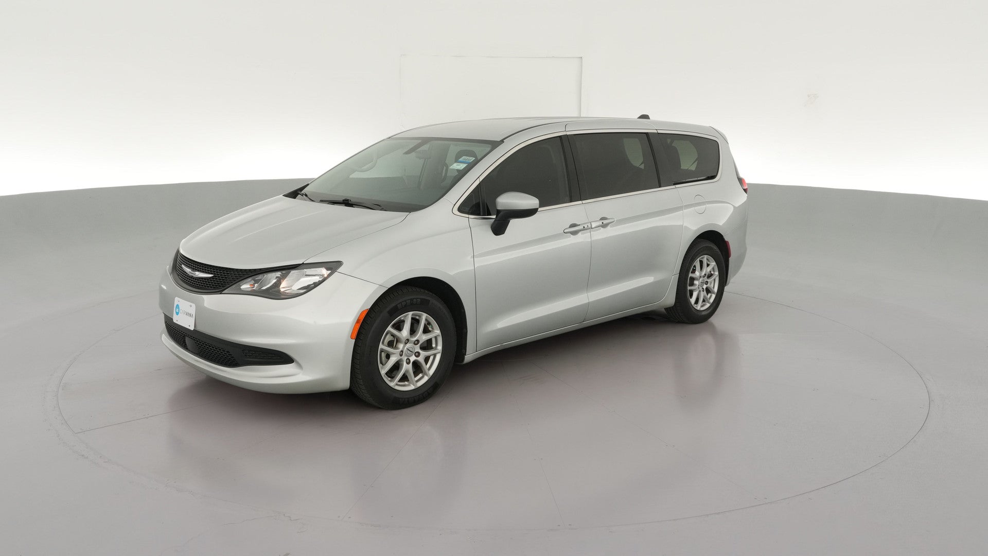 2022 Chrysler Voyager vehicle photo