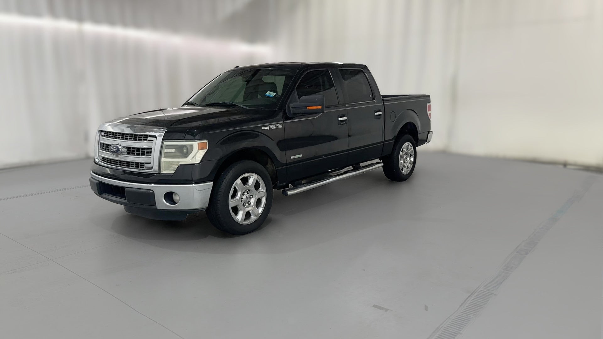 2014 Ford F150 SuperCrew Cab vehicle photo