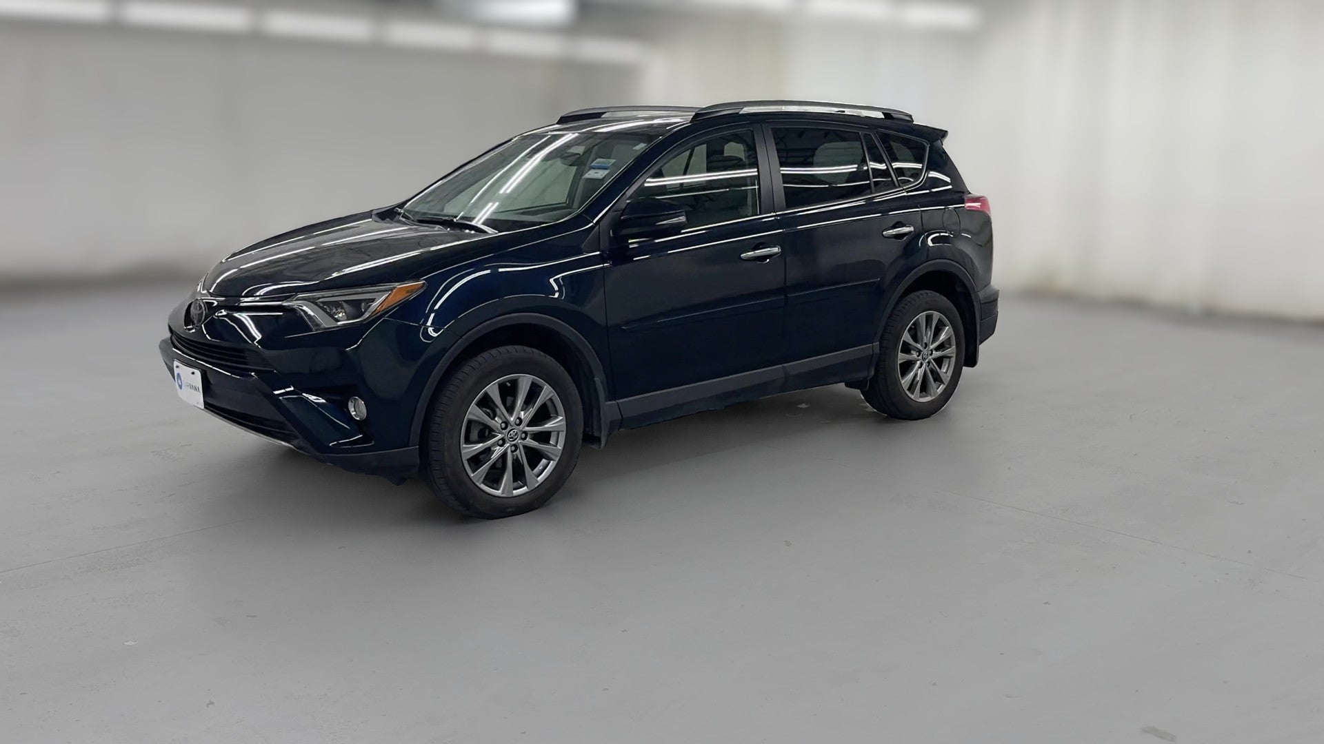 2018 Toyota RAV4 vehicle photo