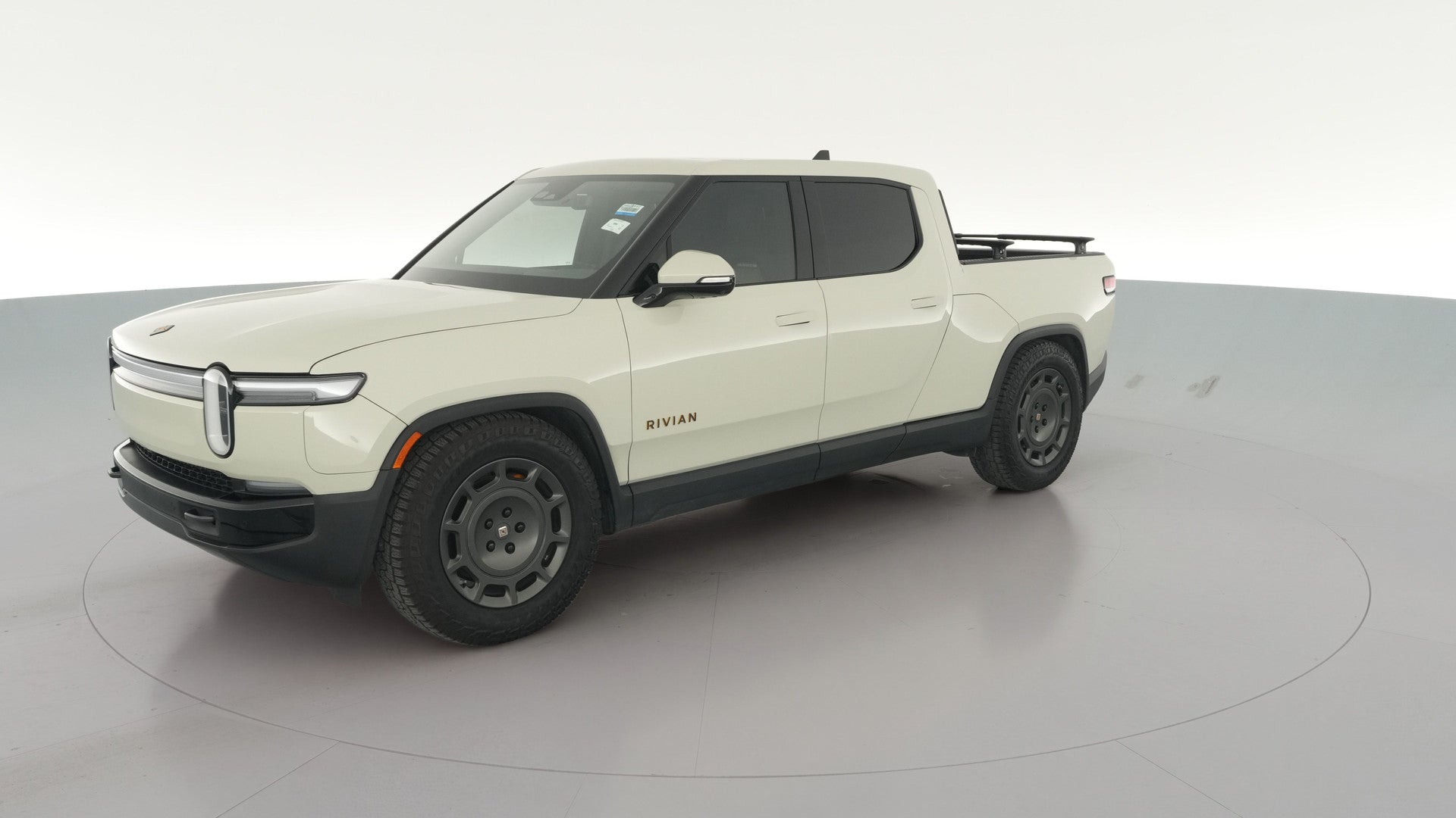 2025 Rivian R1T vehicle photo