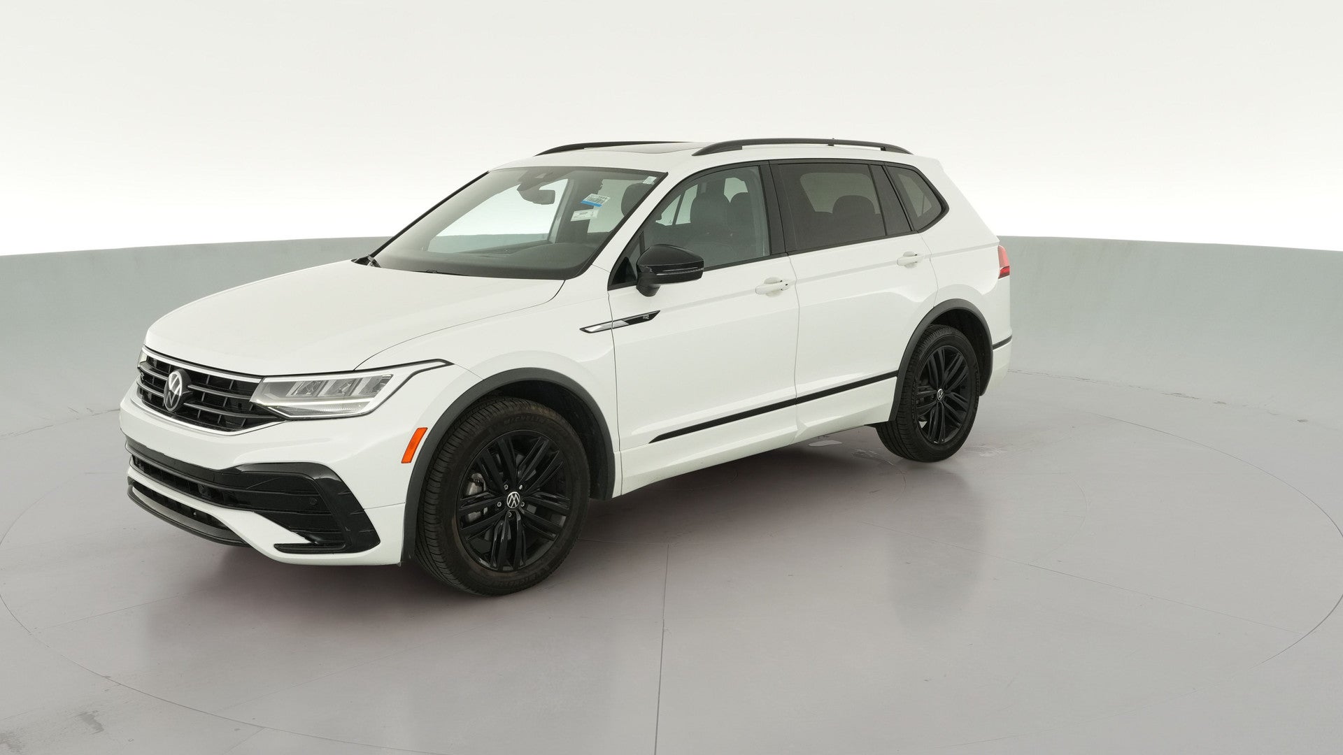 2022 Volkswagen Tiguan vehicle photo