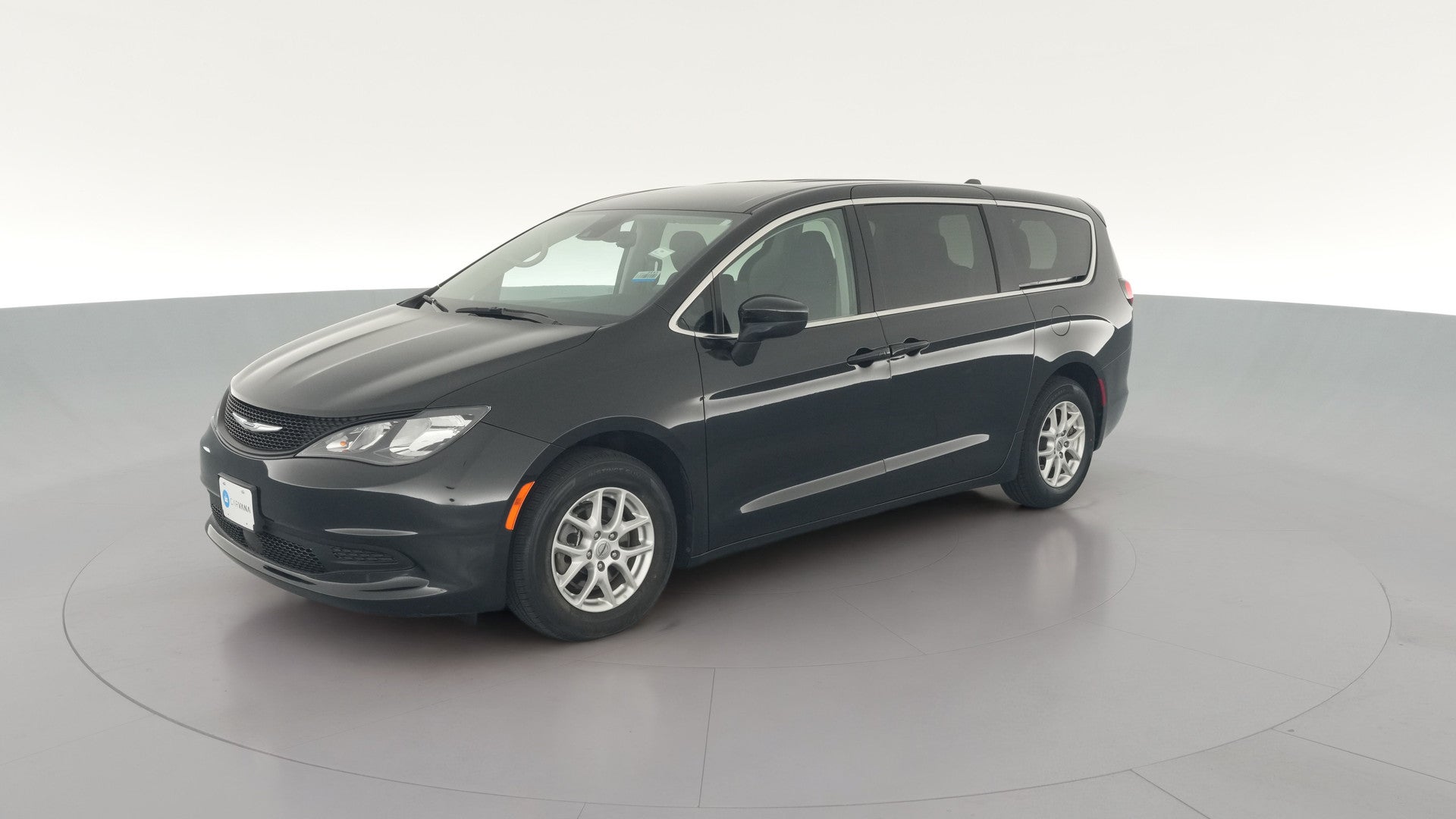 2023 Chrysler Voyager vehicle photo