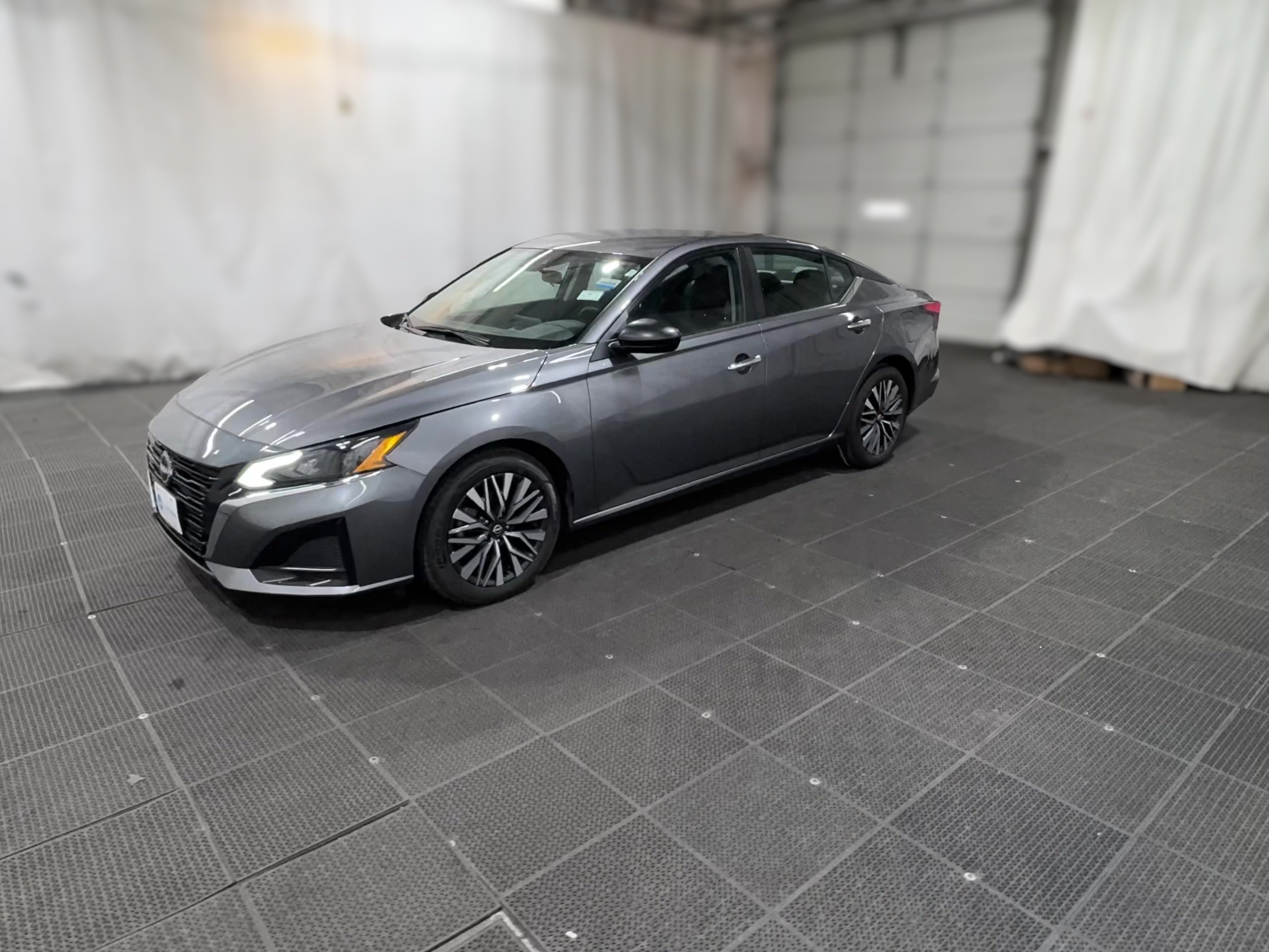 2025 Nissan Altima SV - Photo 21