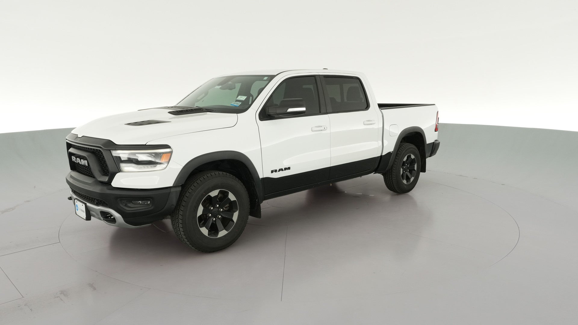 2019 Ram 1500 Crew Cab vehicle photo