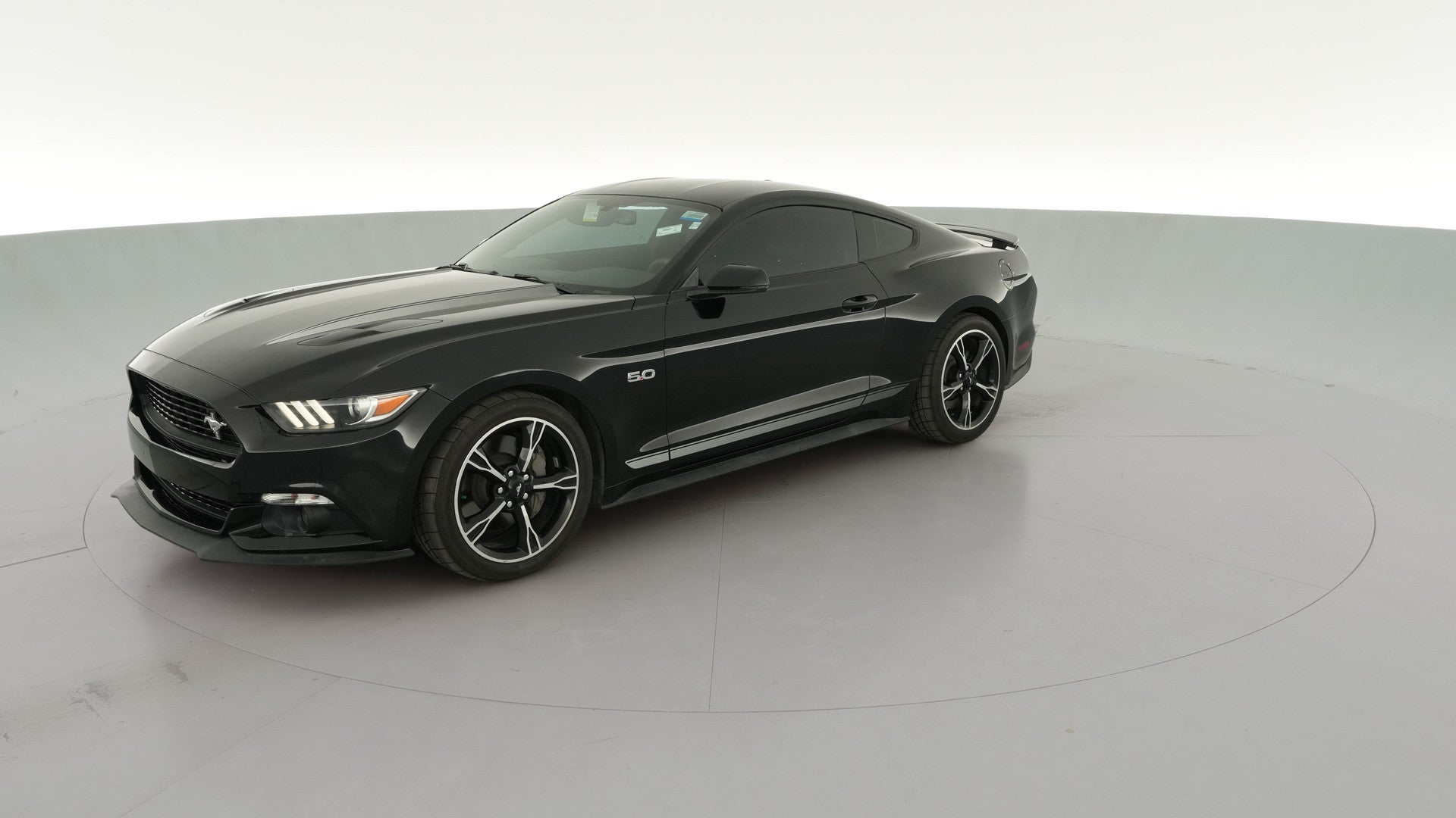 2016 Ford Mustang vehicle photo