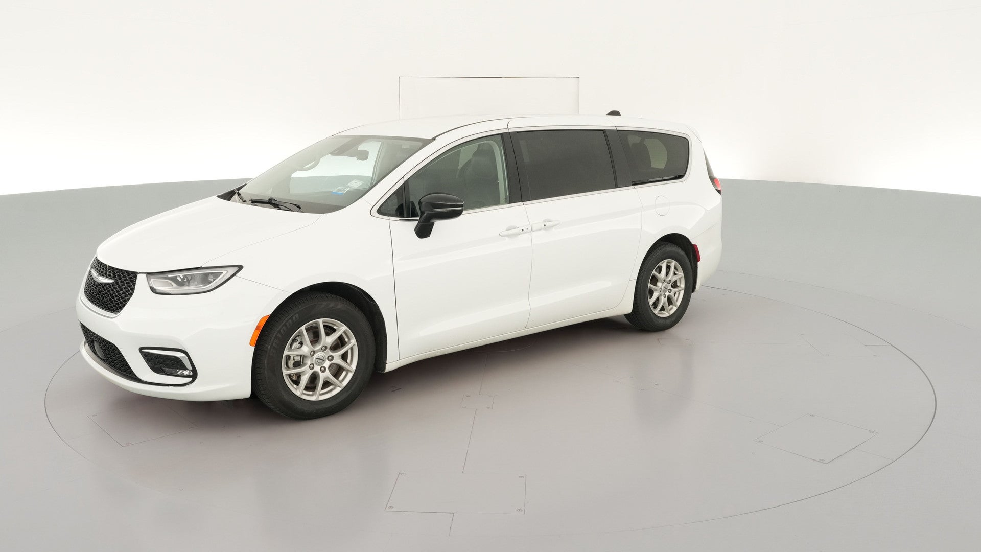 2024 Chrysler Pacifica vehicle photo