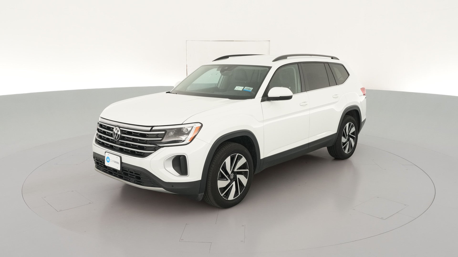 2025 Volkswagen Atlas vehicle photo